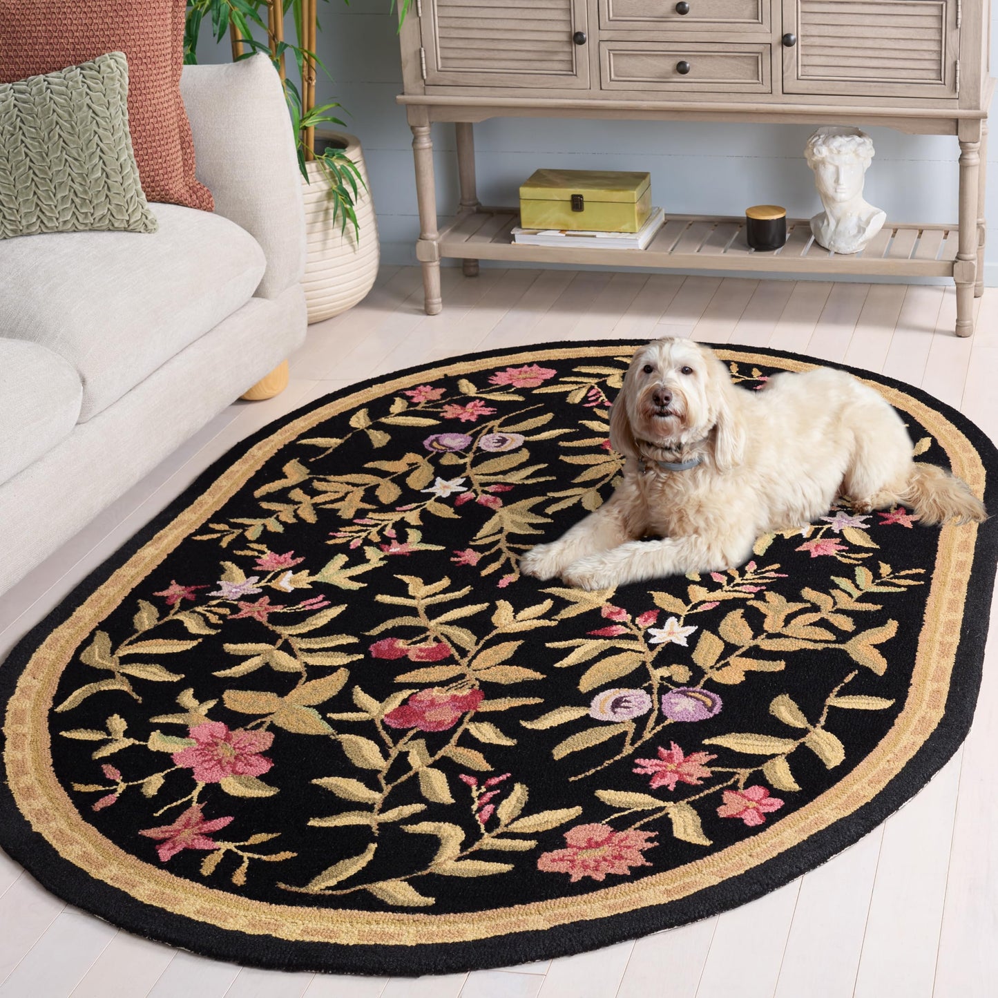 SAFAVIEH Chelsea Collection Area Rug - 4'6" x 6'6" Oval, Black, Hand-Hooked French Country Wool, Ideal for High Traffic Areas in Living Room, Bedroom (HK210B)
