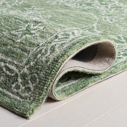 SAFAVIEH Area Rug 8x10 - Metro Collection - Large - Traditional Design, Sage & Green, Handmade Wool, Ideal for Living Room, Bedroom, Dining Space (MET677Y)