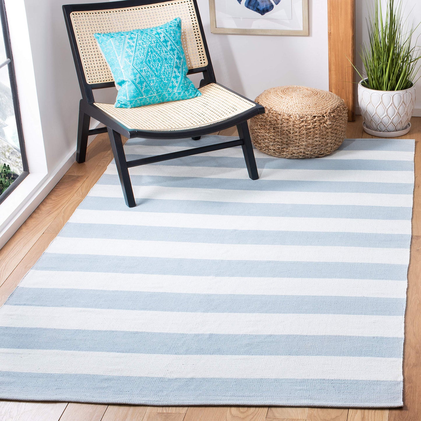 SAFAVIEH Montauk Collection Area Rug - 10' x 14', Sky Blue & Ivory, Handmade Flatweave Cotton, Woven Texture, Farmhouse Stripe Pattern, Ideal for Living Room, Bedroom, Dining Space(MTK712K)