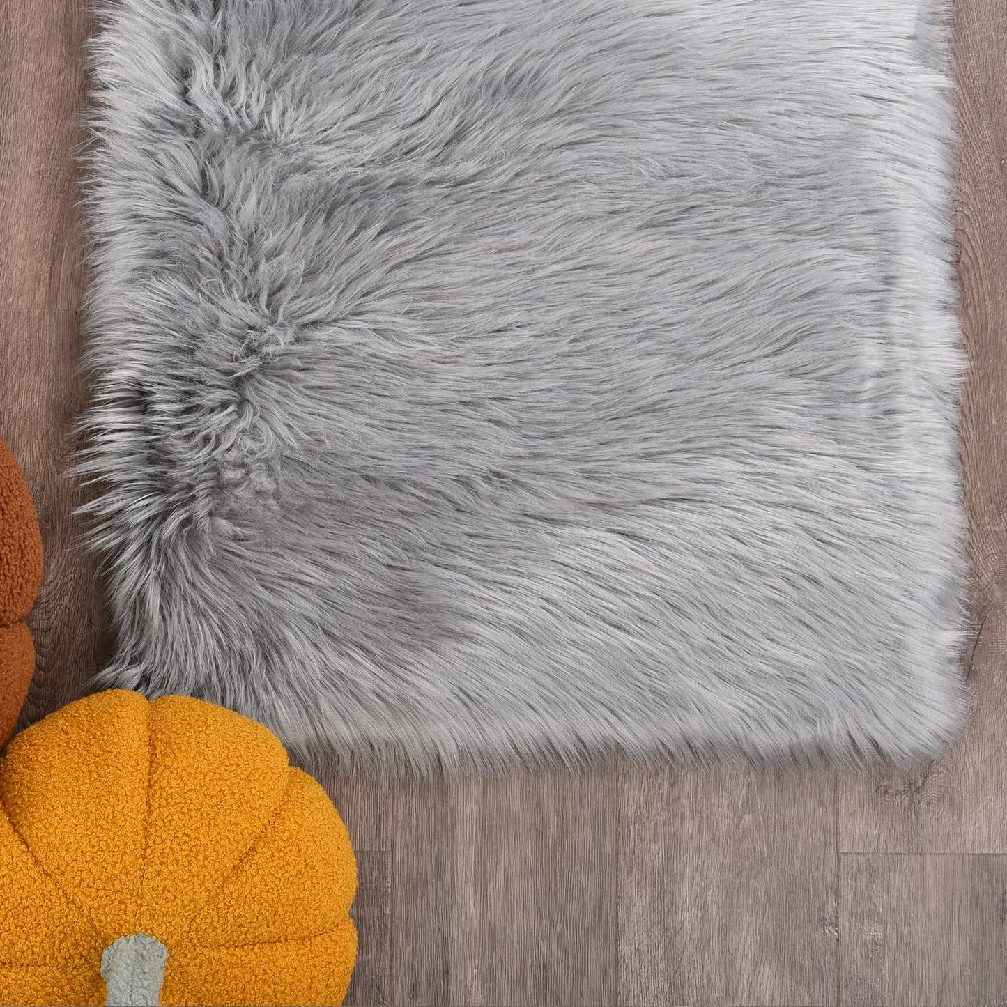 Goolela Grey Fluffy Fuzzy Furry Rug 2x3 Gray Faux Sheepskin Fur Rug for Bedroom Living Room Dorm Small Soft Bedside Carpet Plush Washable Rectangle