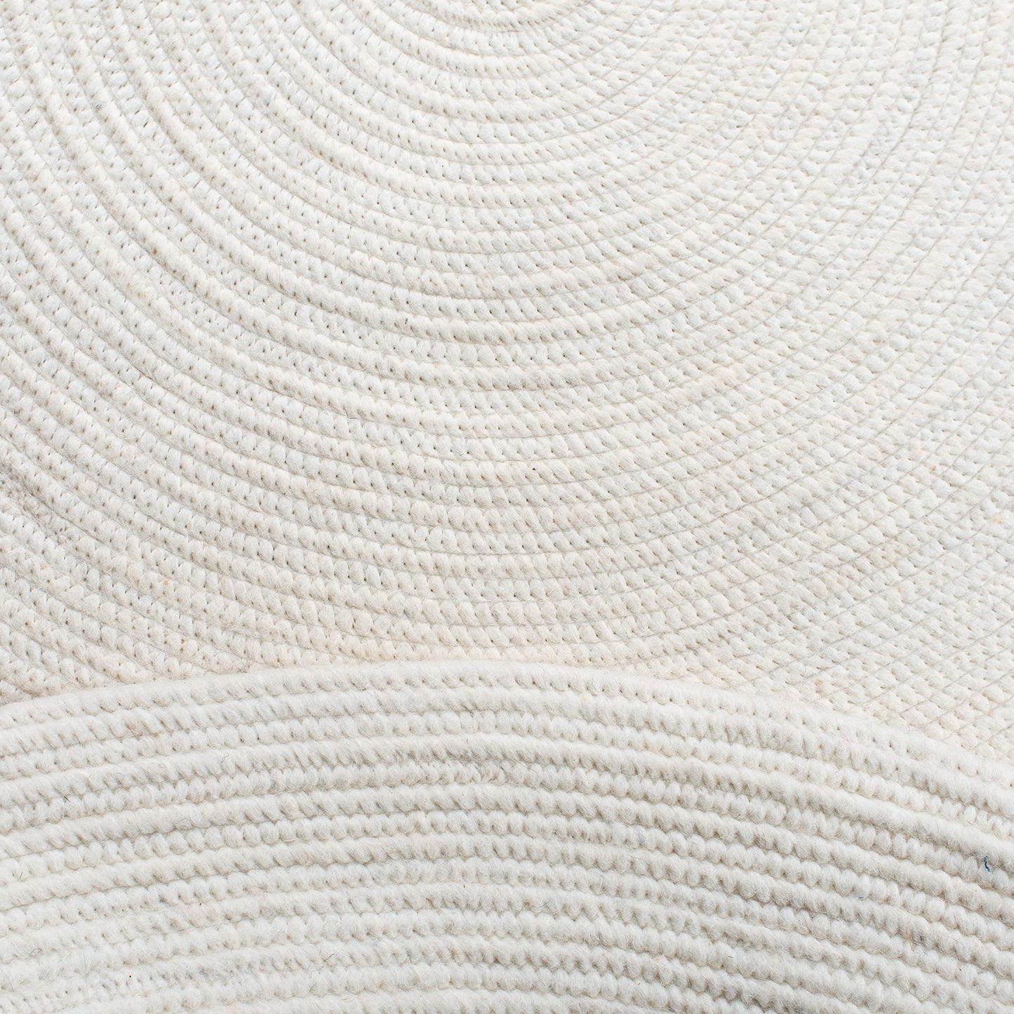SAFAVIEH Braided Collection 6' x 9' Oval Ivory BRD901A Handmade Country Cottage Reversible Wool Entryway Foyer Living Room Bedroom Kitchen Area Rug