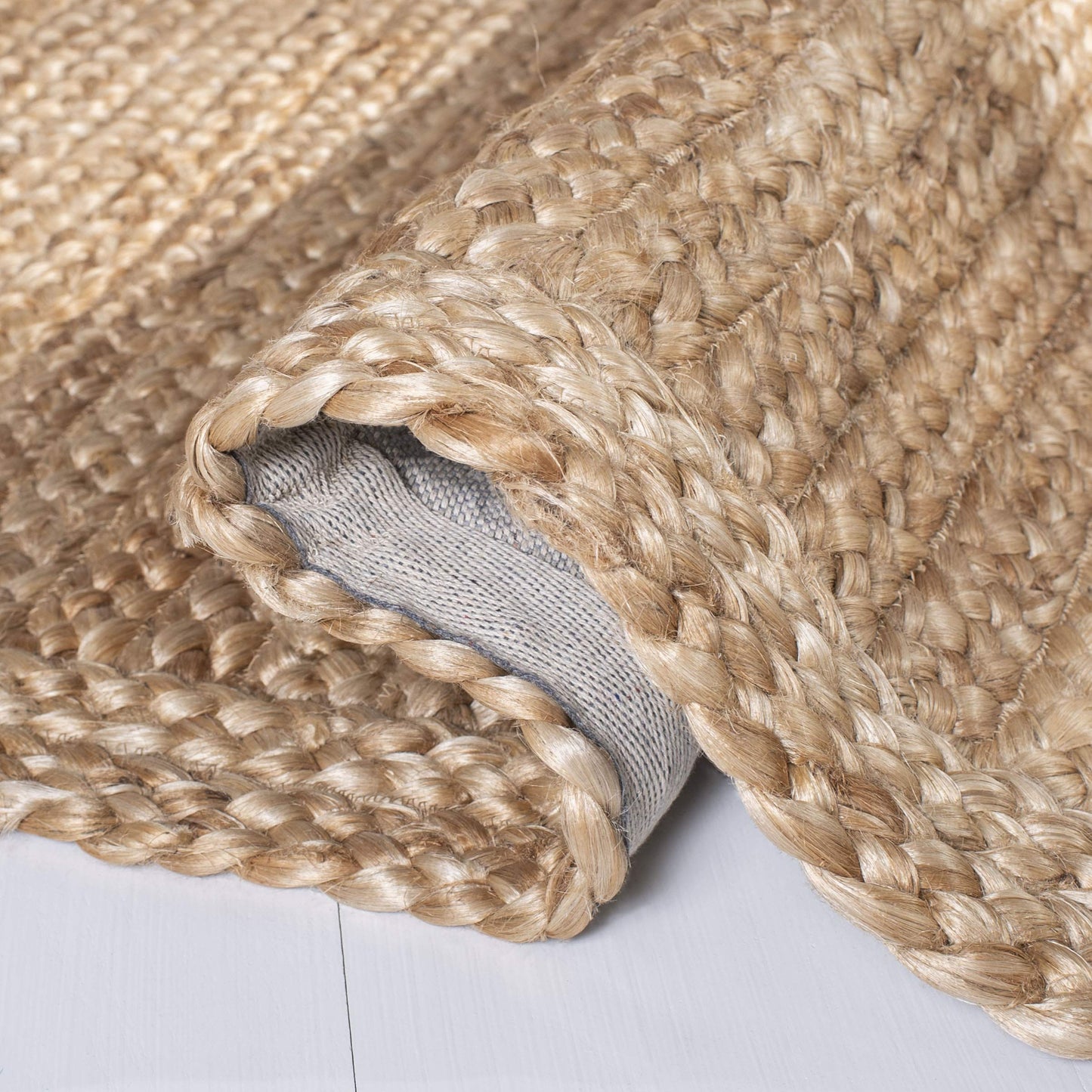 SAFAVIEH Natural Fiber Collection Area Rug - 5' x 8', Natural, Handmade Woven Farmhouse Fringe Jute, Ideal for High Traffic Areas in Living Room, Bedroom (NF824A)
