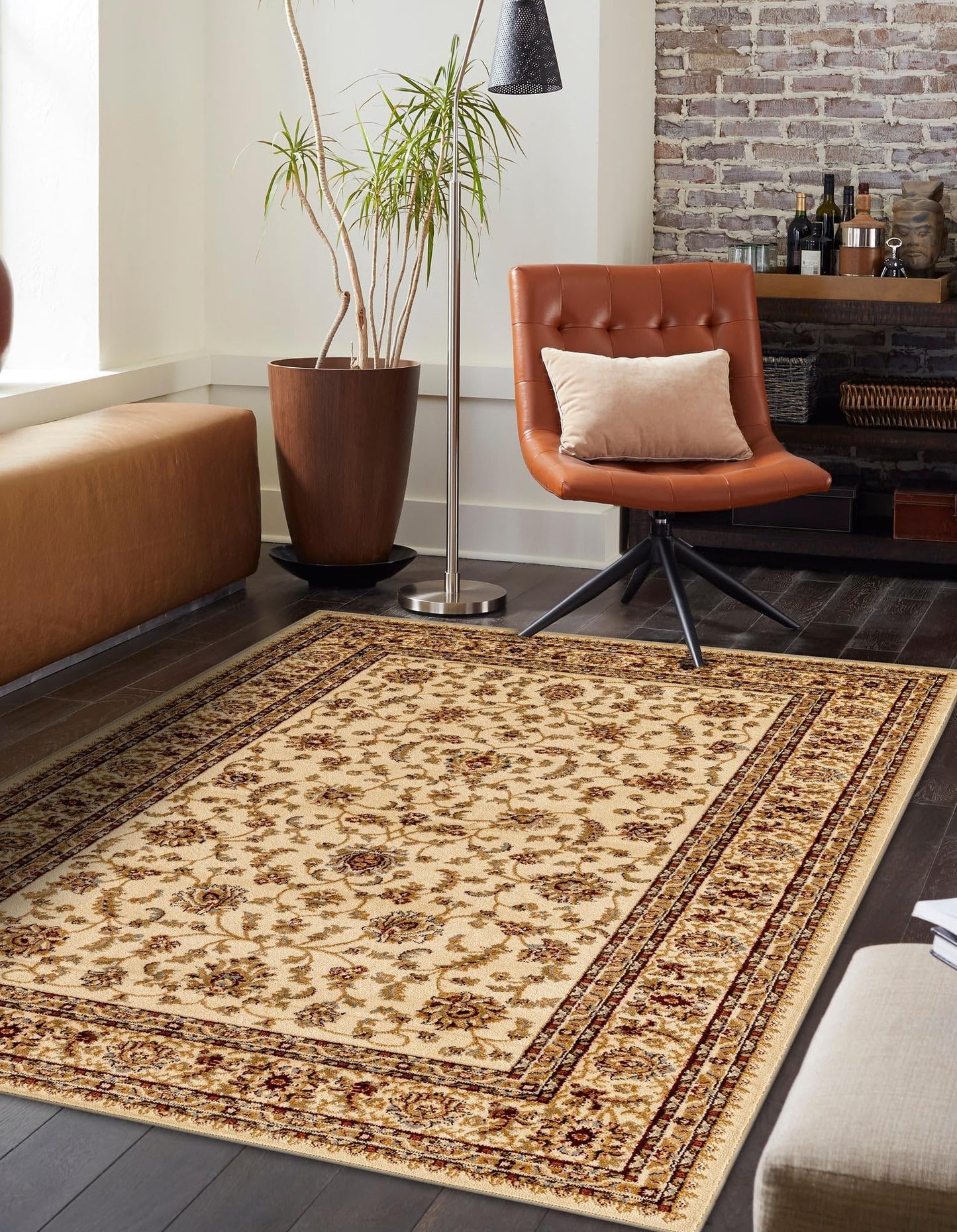 Unique Loom Voyage Collection Traditional Oriental Classic Intricate Design Area Rug (6' 0 x 9' 0 Rectangular, Ivory/Gold)