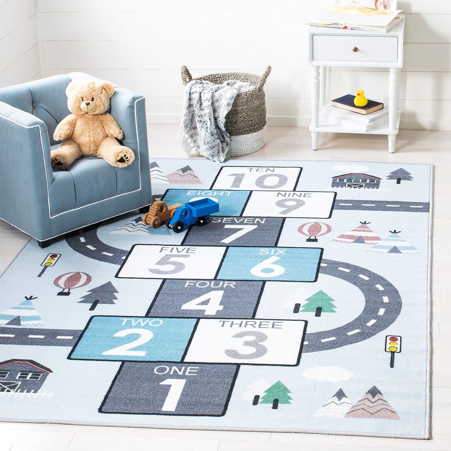 SAFAVIEH Washable Rug Kids Playhouse Collection - 5'5" x 7'7", Grey & Blue, Slip Resistant & Easy to Clean, Ideal for Kids Room, Playroom, Nursery, Boys & Girls Room (KPH226F)