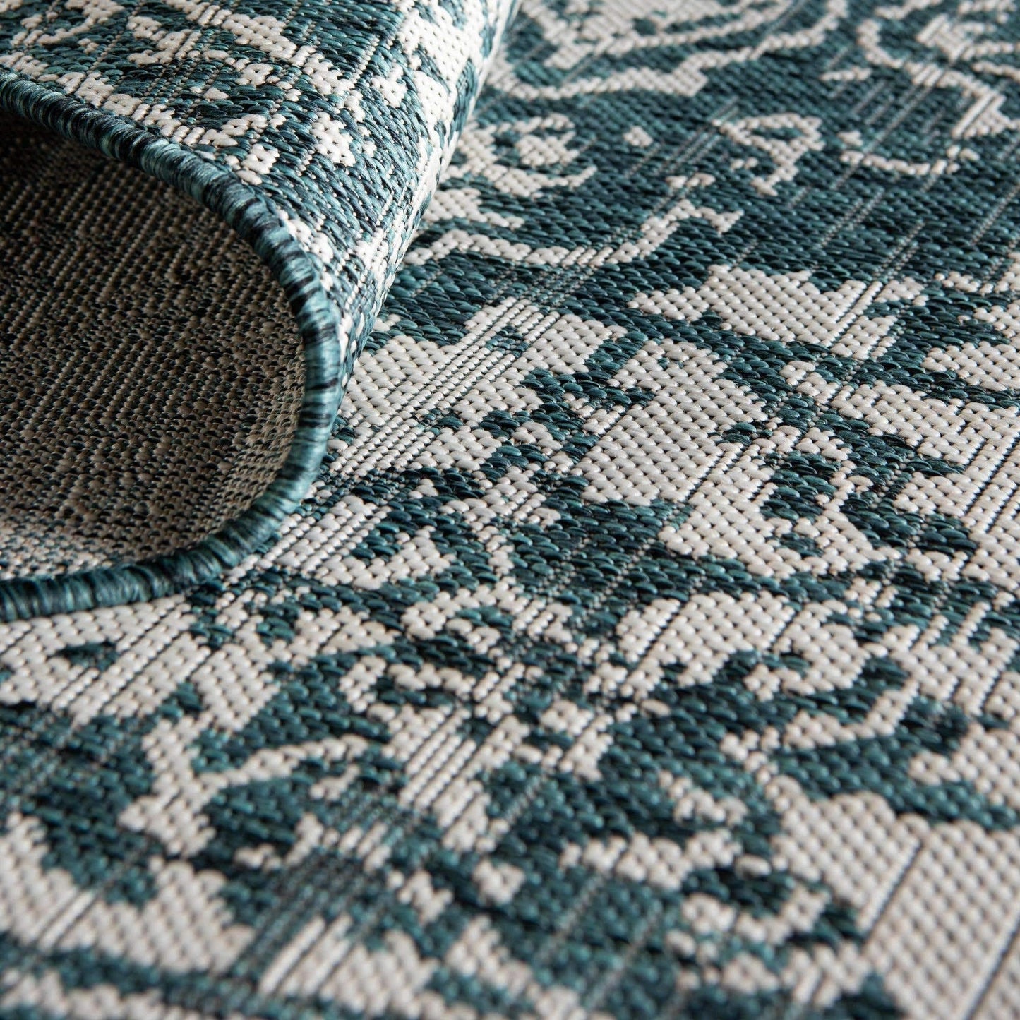Unique Loom Jill Zarin Outdoor Collection Area Rug - Dubai (5' 3' x 8' Oval, Teal/ Ivory)