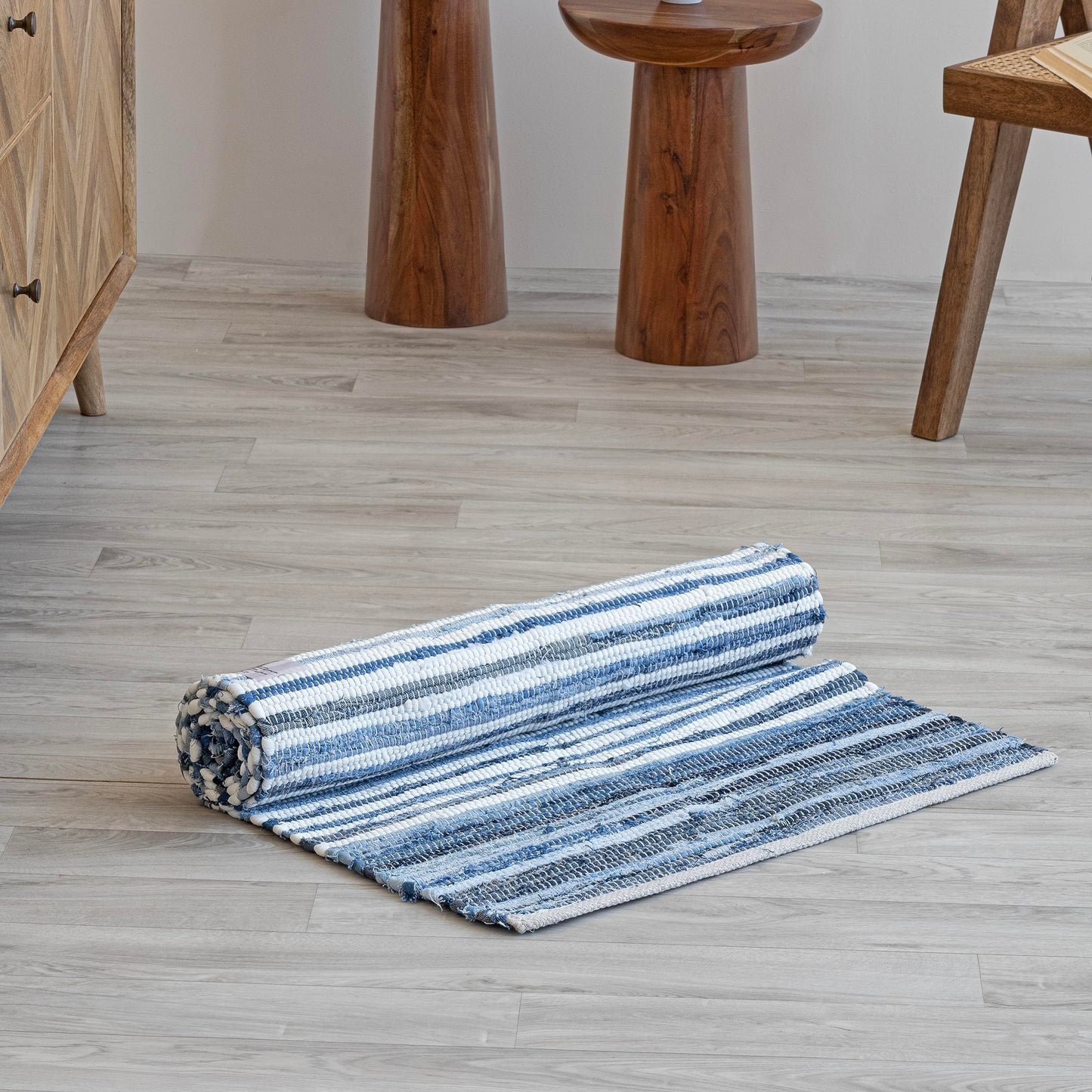 HOMEMONDE Denim Rag Rug 20"x32" Blue Recycled Soft Cotton Chindi Hand Crafted Reversible Boho Rugs for Entyrway, Doormat, Kitchen, Bedroom, Living Room