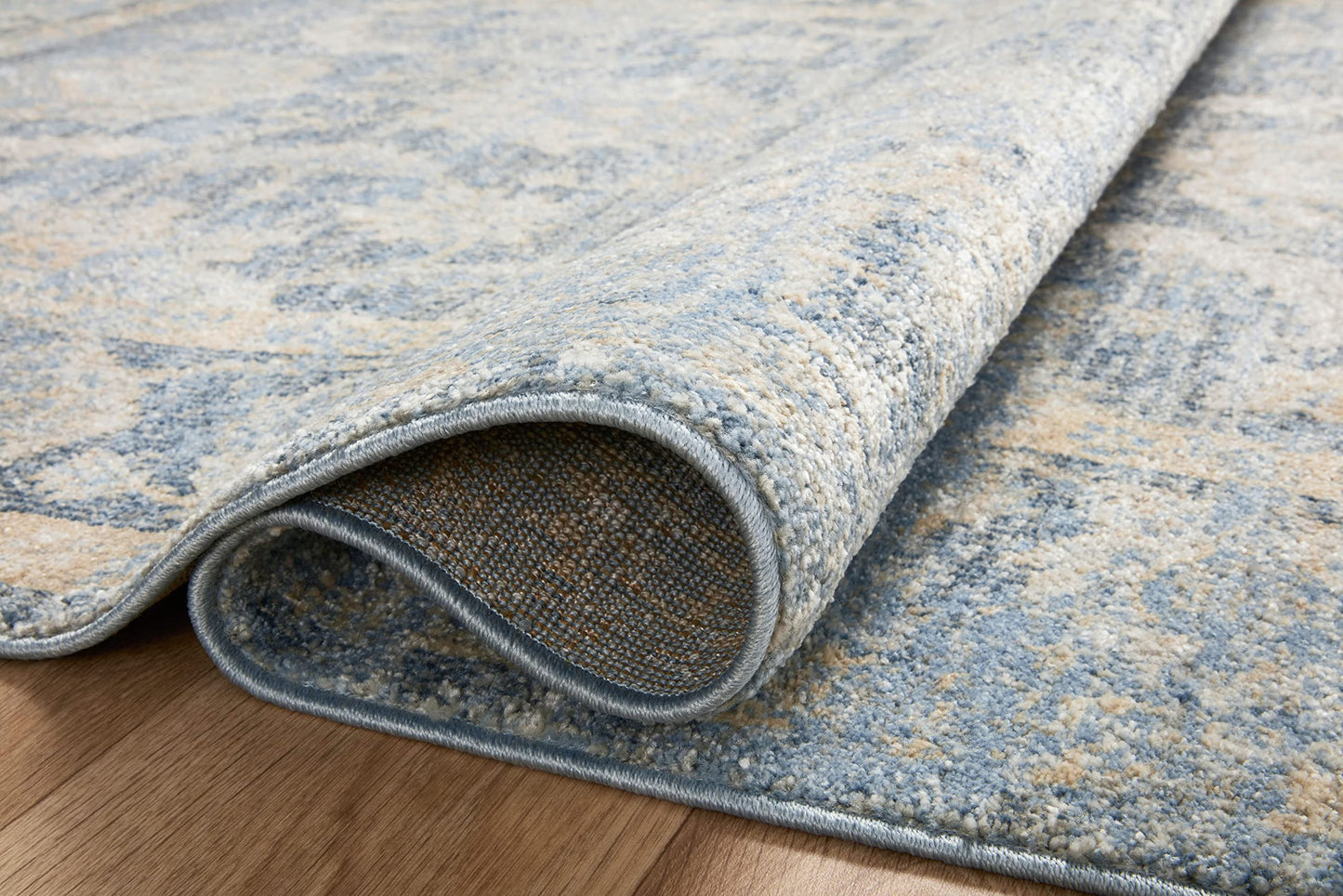 Loloi Odette Collection ODT-03 Sky/Beige 6'-7" x 9'-6" Area Rug