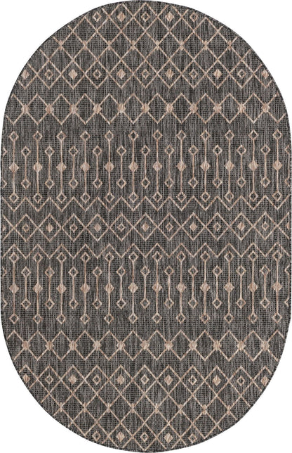 Unique Loom Outdoor Trellis Collection Area Rug - Tribal Trellis (5' 3" x 8' Oval, Charcoal Gray/ Natural)