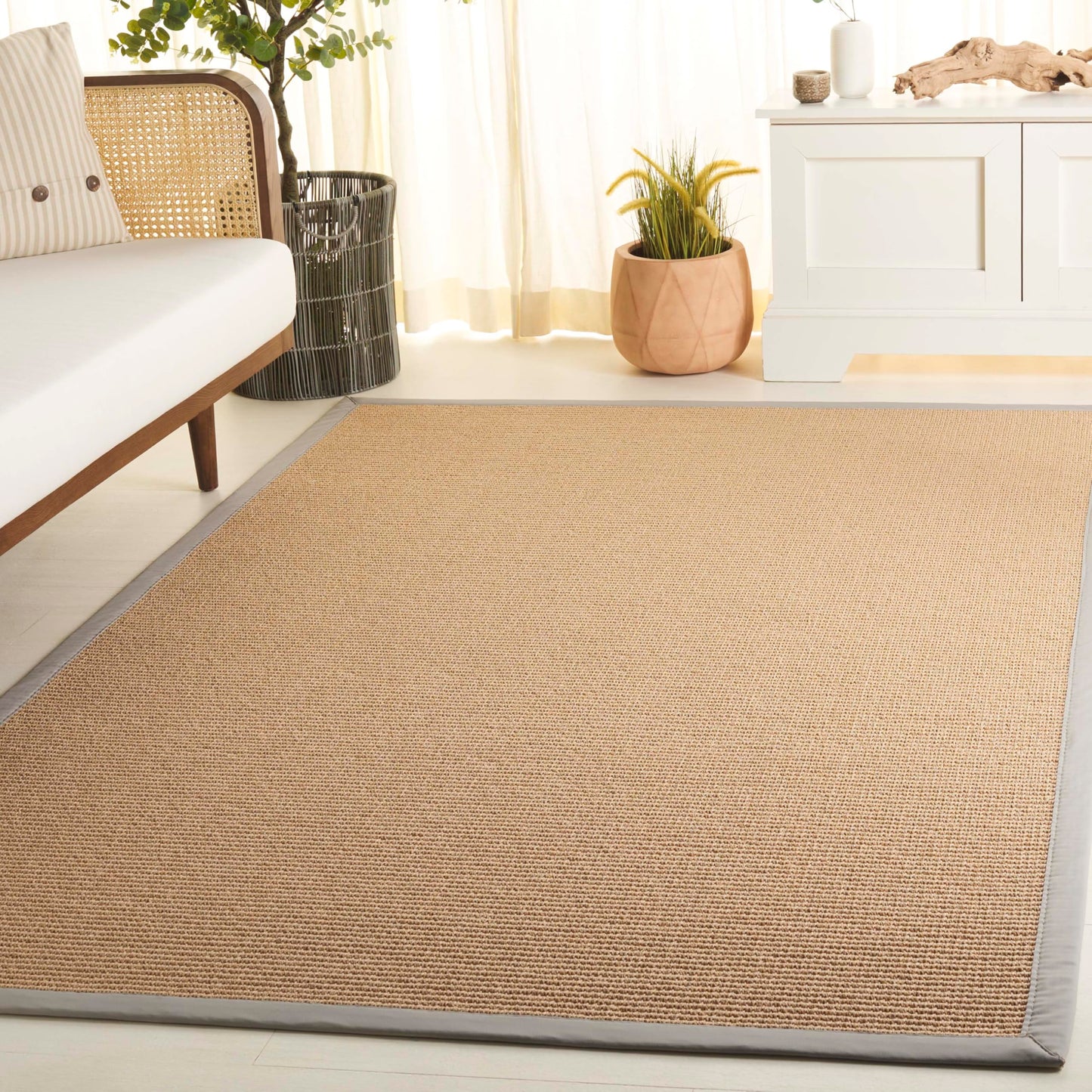 SAFAVIEH Washable Rug Outdoor Napa Faux Sisal Collection - 6' x 9', Maize & Beige, Non-Shedding & Easy to Clean, Ideal for Patio, Backyard, Mudroom (NFS109B)