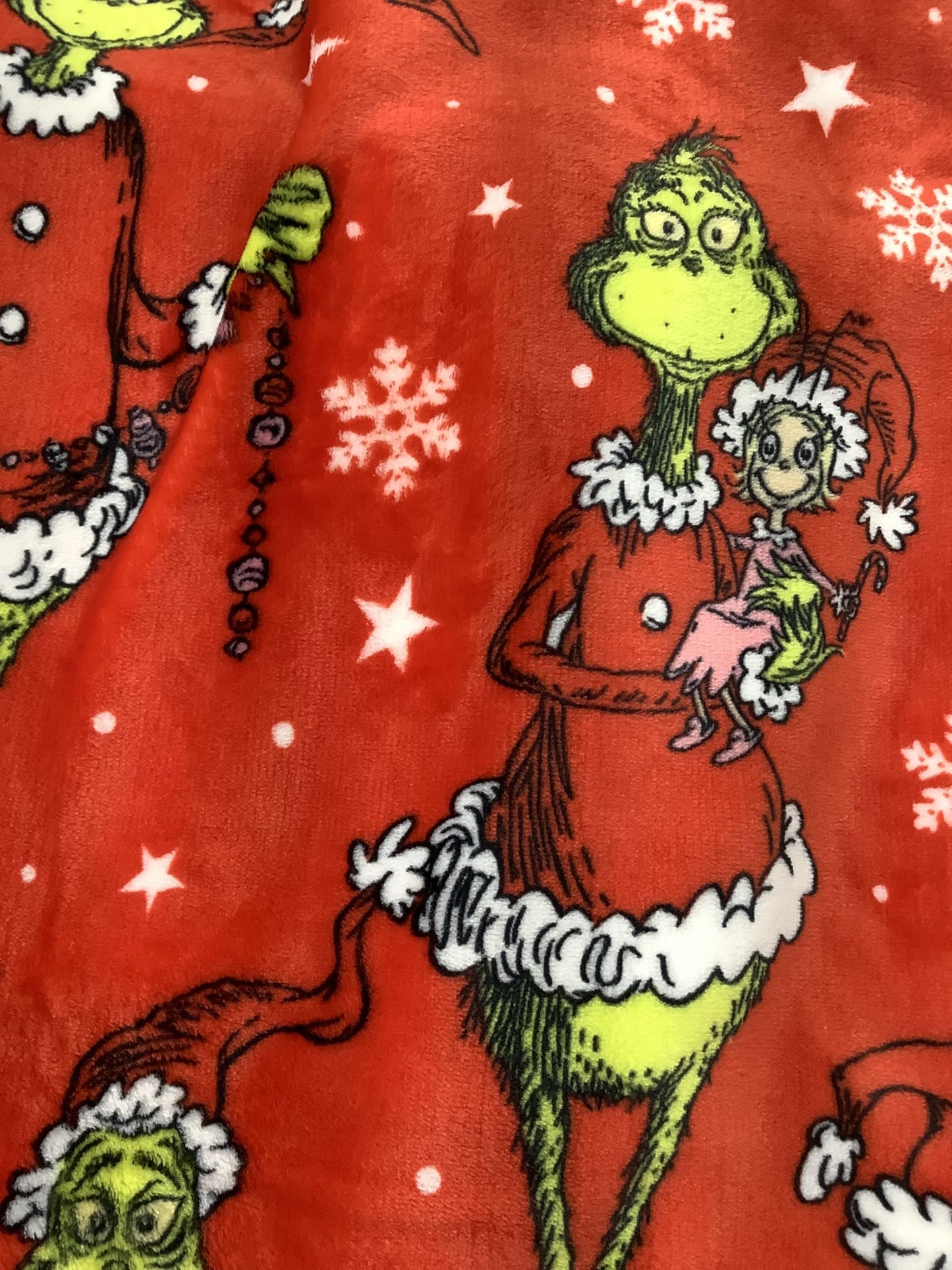 Franco Manufacturing Co. Inc. Grinch Christmas Plush Throw Blanket, Red - Grinch with Stacked Presents, 50" x 70"