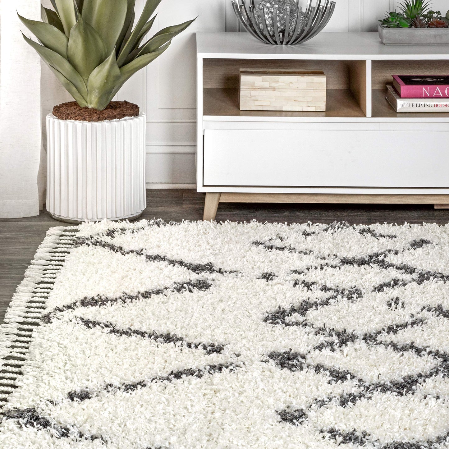 JONATHAN Y Mercer Shag Plush Tassel Ivory/Gray Indoor Area Rug, 3x5, Moroccan Geometric Trellis, Contemporary, Easy-Cleaning for Living Room, Bedroom, Kitchen, Pet Friendly, Non-Shedding (MCR102B-3)