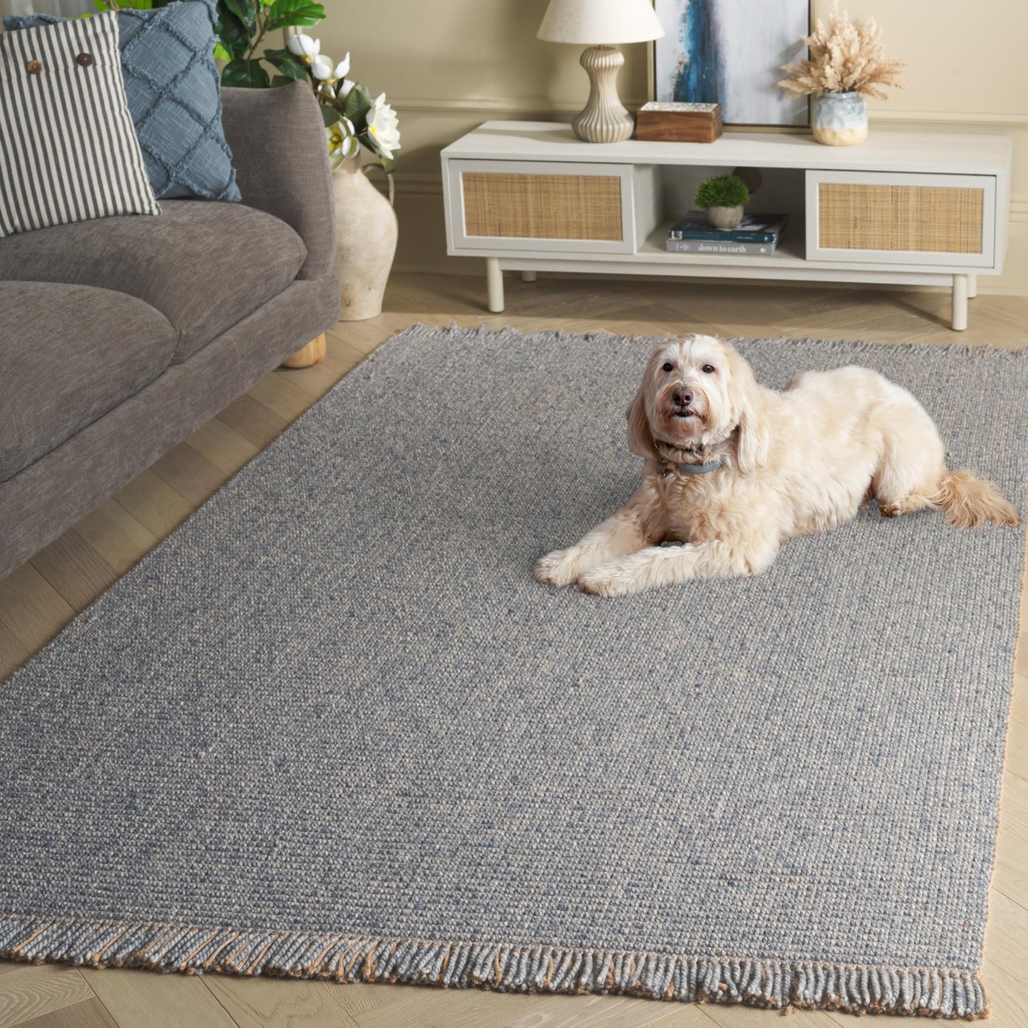 SAFAVIEH Natural Fiber Collection Area Rug - 5' x 8', Navy, Handmade Jute & Wool, Ideal for the Living Room, Dining, Bedroom (NF842N)