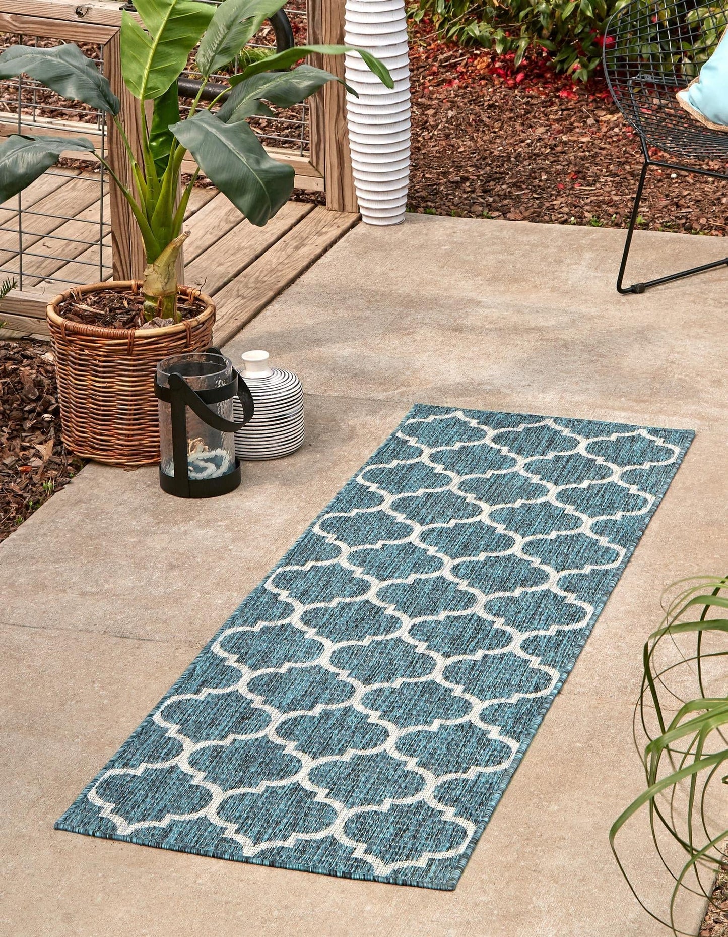 Unique Loom Outdoor Trellis Collection Area Rug (2' x 6' 1" Runner, Teal/ Gray)