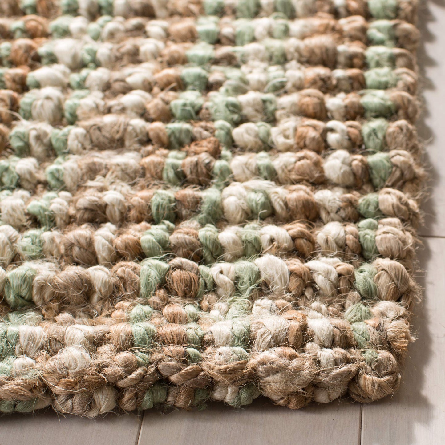 SAFAVIEH Area Rug 4x6 - Natural Fiber Collection - Sage & Natural Brown, Handmade Jute, Farmhouse Style, Chunky Textured Thick Pile (NF447S)