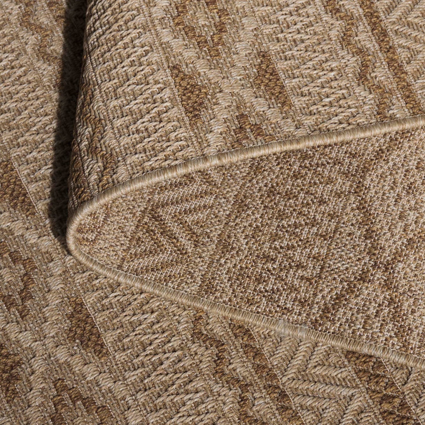 SAFAVIEH Washable Rug Outdoor Sisal All-Weather Collection - 5' x 7'6", Natural & Brown, Non-Shedding & Easy to Clean, Ideal for Patio, Backyard, Mudroom (SAW646B)