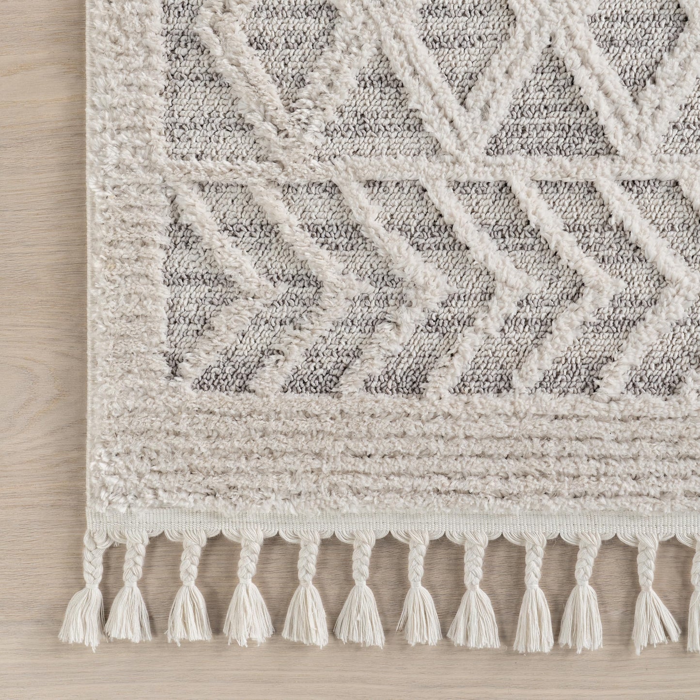 nuLOOM 2x6 Ansley Moroccan Tassel Area Rug, Light Grey, High-Low Textured Bohemian Design, Plush High Pile, Stain Resistant, For Bedroom, Living Room, Hallway, Entryway