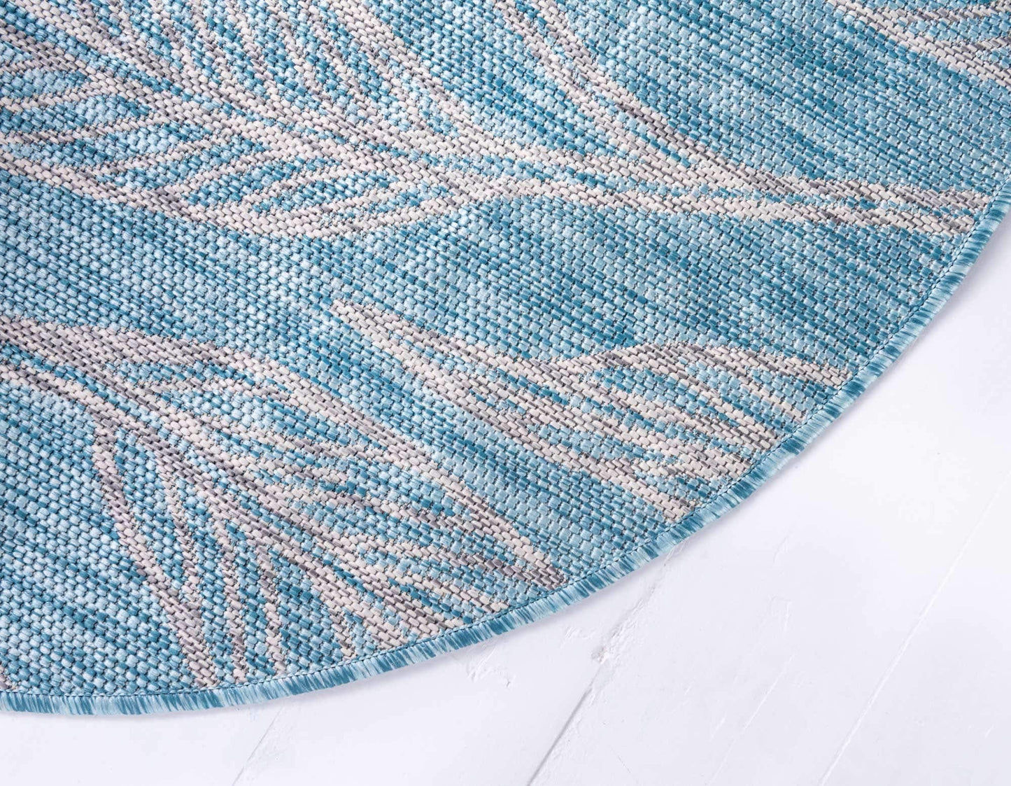 Unique Loom Outdoor Botanical Collection Area Rug - Leaf (4' 1" Round, Light Aqua/ Ivory)