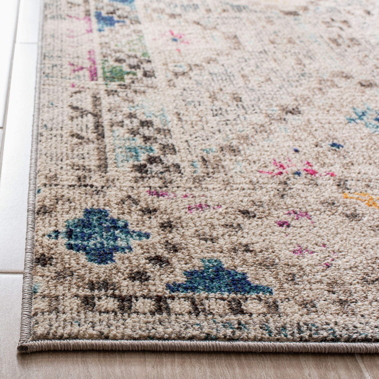 SAFAVIEH Area Rug 8x10 - Madison Collection - Large - Grey & Yellow, Boho Diamond Distressed Design, Non-Shedding & Easy Cleaning, Ideal for Living Room, Bedroom, Office, Dining Space (MAD418F)