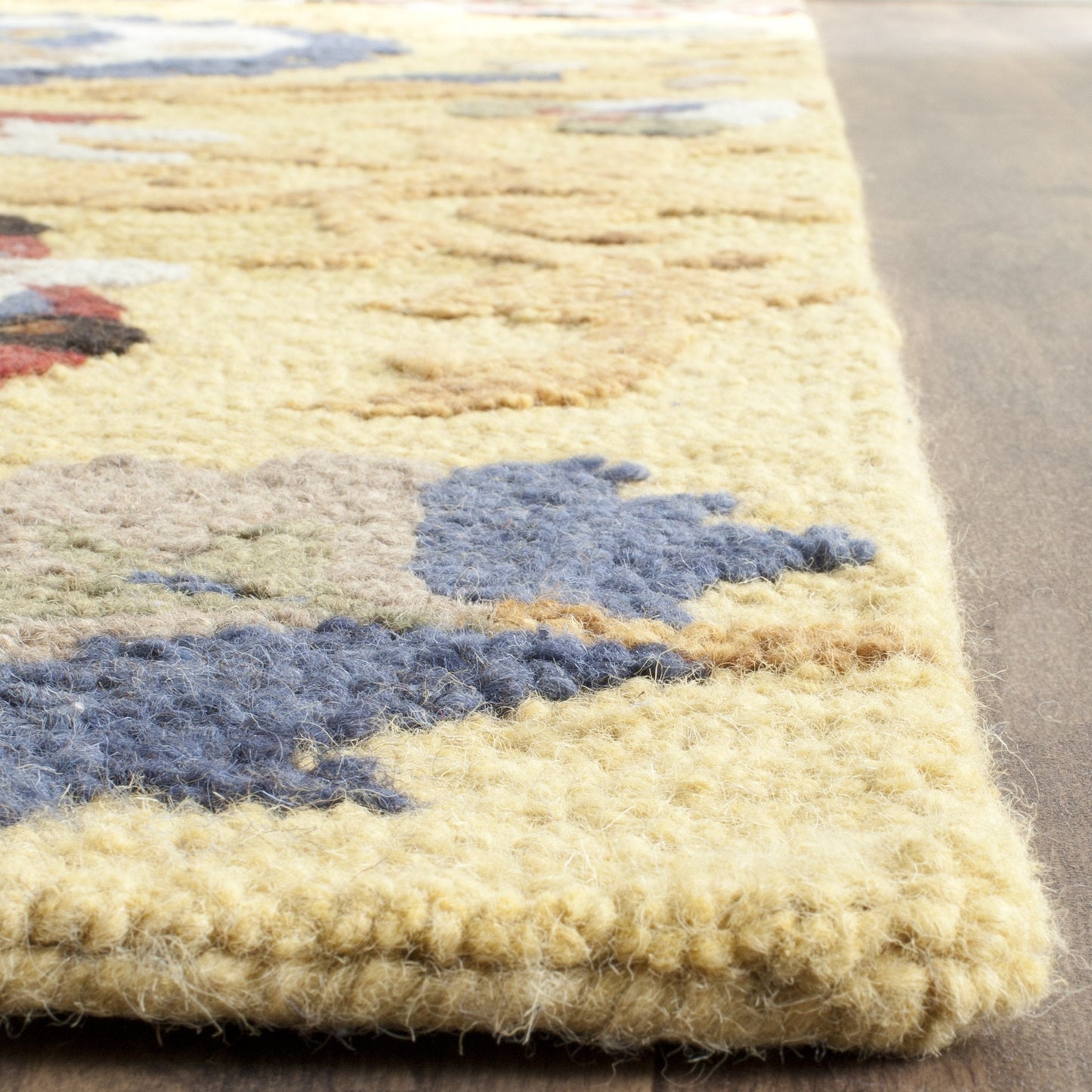SAFAVIEH Blossom Collection Area Rug - 6' x 9', Gold & Multi, Handmade Wool, Ideal for High Traffic Areas in Living Room, Bedroom (BLM401B)