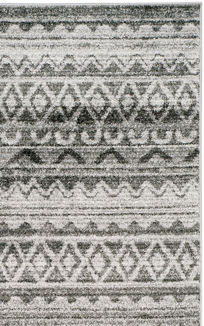 SAFAVIEH Area Rug 8x10 - Adirondack Collection - Large - Ivory & Charcoal, Moroccan Boho Tribal Design, Non-Shedding & Easy Cleaning, Ideal for Living Room, Bedroom, Office, Dining Space (ADR119N)