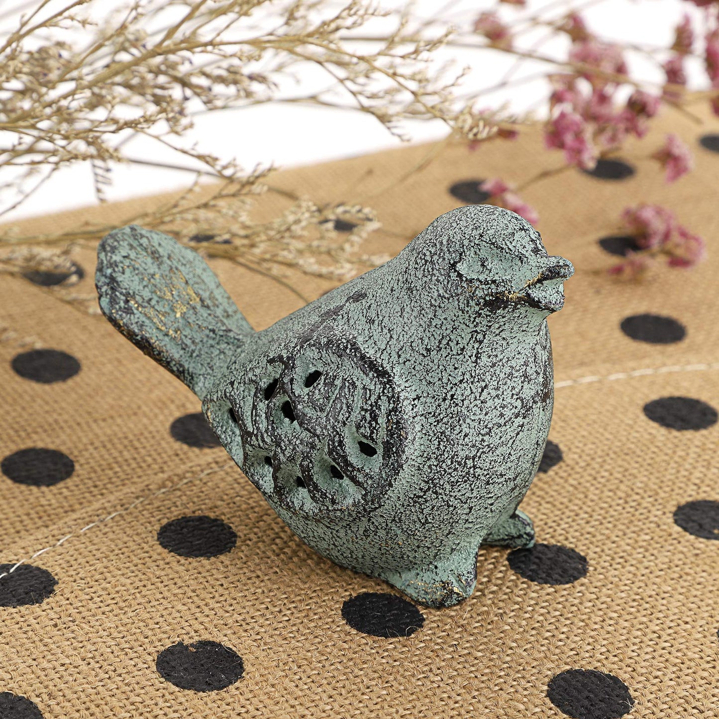 OwnMy 2PCS Cast Iron Green Bird Sculptures - Outdoor & Indoor Small Birds Statues, Hollow Carved Bird Figurines Ornaments Decorative Animal Figurines for Garden Patio Home Decors