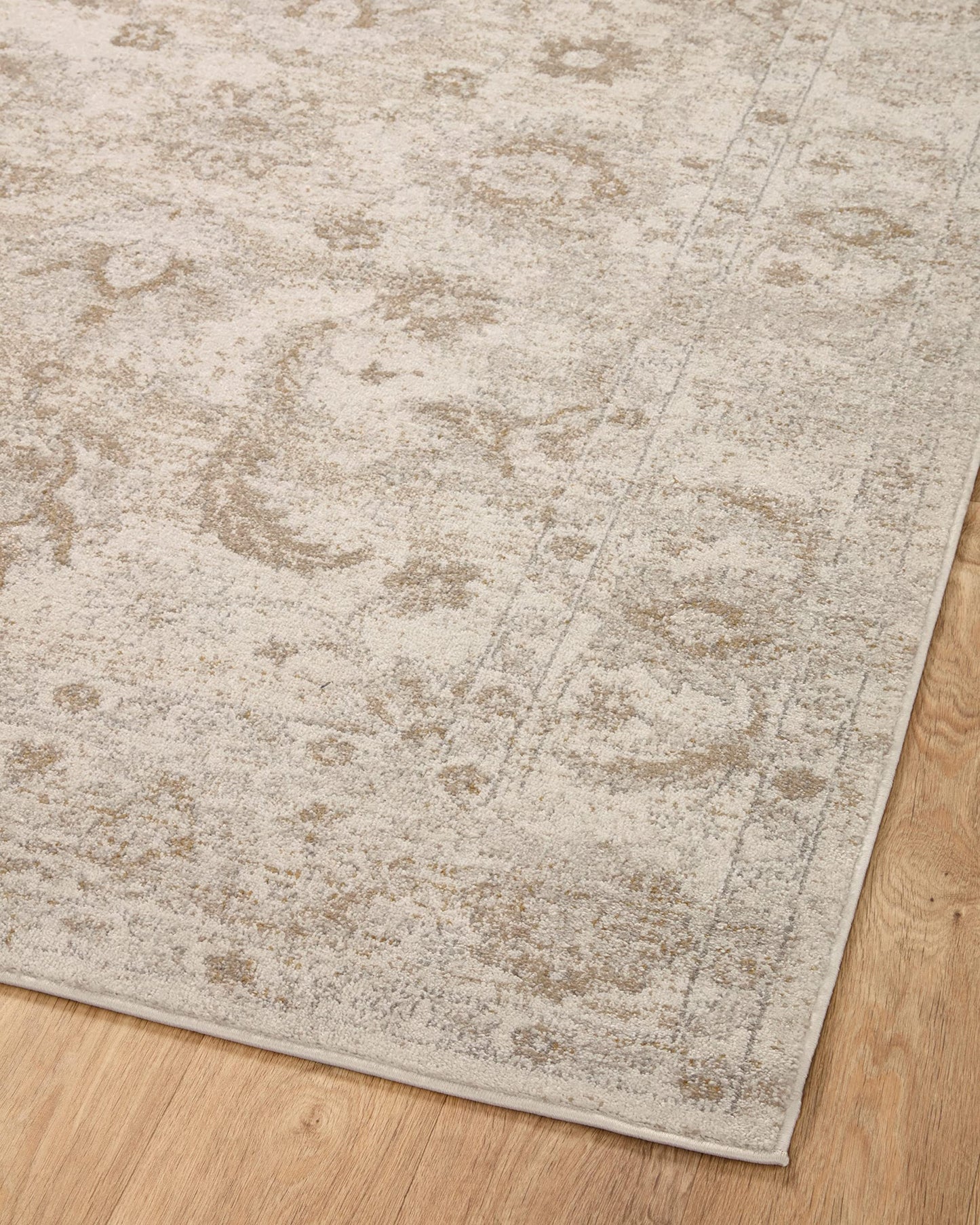 Loloi Odette Collection ODT-03 Ivory/Beige 5'-3" x 7'-9" Area Rug
