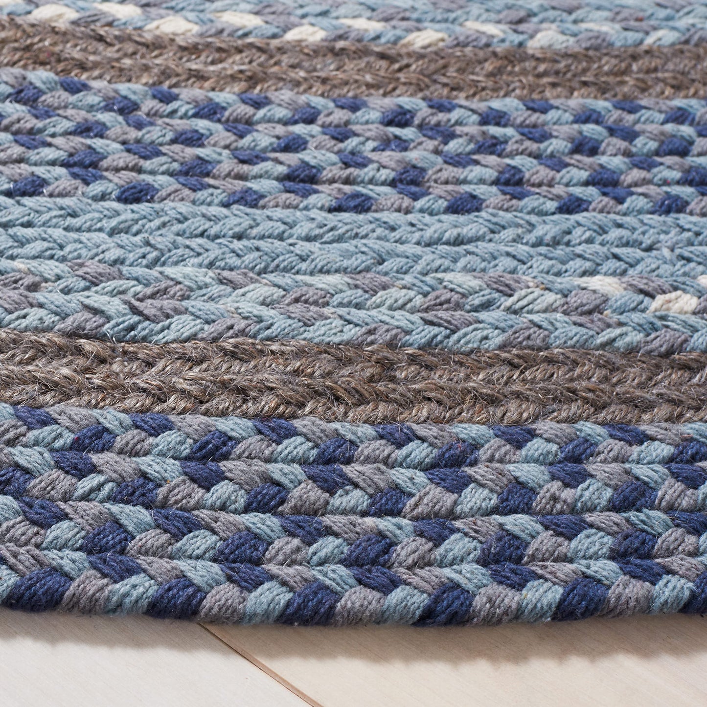 SAFAVIEH Braided Collection Area Rug - 4' x 6' Oval, Blue & Grey, Handmade Woven Cotton, Boho Reversible Style, Ideal for Living Room, Bedroom, Dining Space (BRD257M)