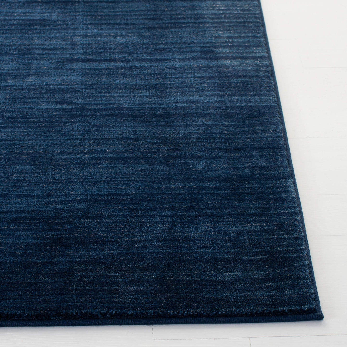 SAFAVIEH Vision Collection Area Rug - 9' Square, Navy, Modern Ombre Design, Non-Shedding & Easy to Clean, Ideal for Living Room, Bedroom, Dining Space (VSN606N)