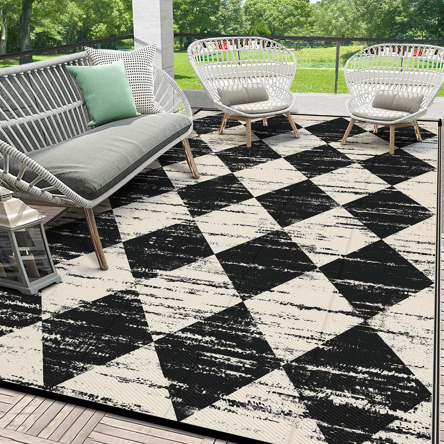 HEBE Checkered Outdoor Rug Waterproof 8x10, Reversible Plastic Straw Rug RV Camping Rug, Indoor Outdoor Patio Mat Clearance, Outside Carpet for Porch, Deck, Camper, Balcony, Backyard, Picnic