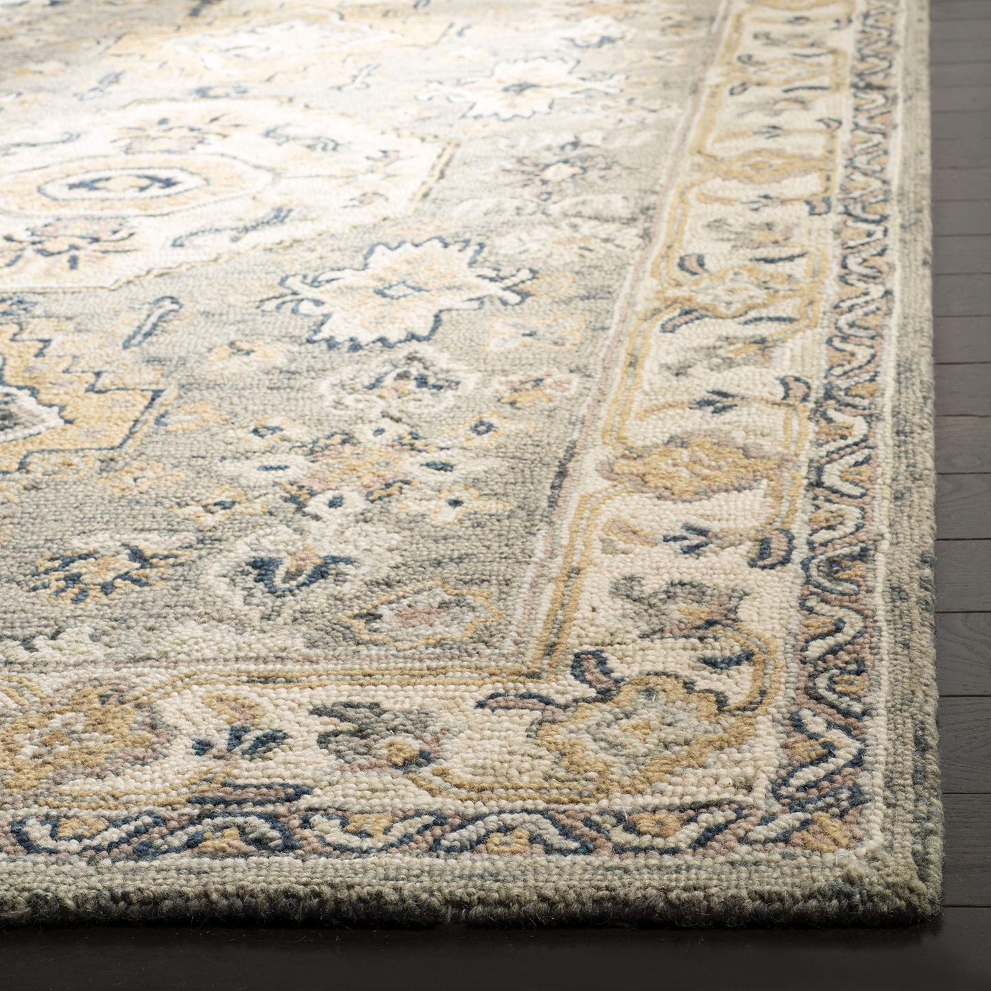 SAFAVIEH Aspen Collection 5' x 8' Moss/Ivory APN601W Handmade Traditional Wool Area Rug