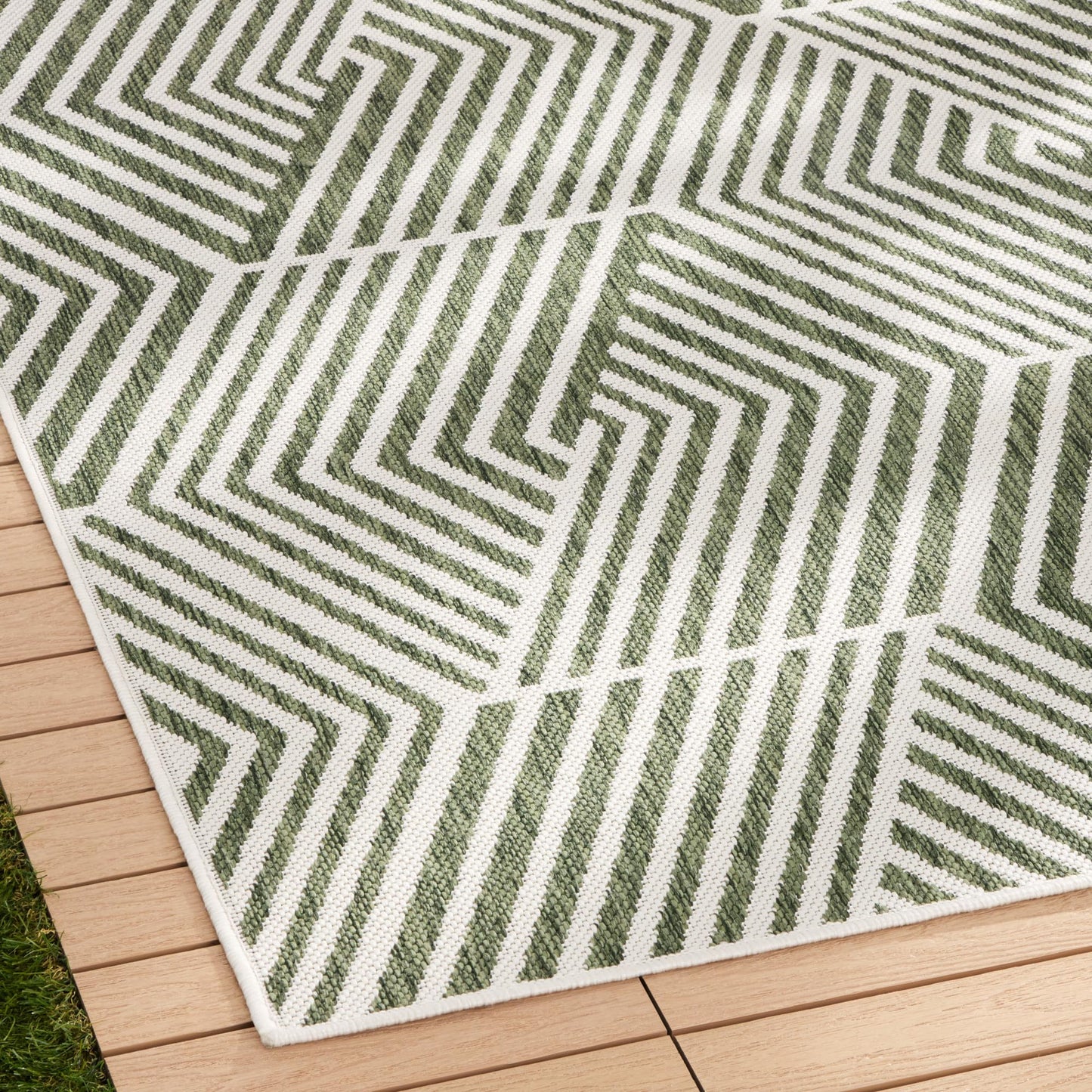 Nicole Miller New York Patio Country Ombre Geo Indoor Outdoor Area Rug, UV Fade Resistant, Low Pile, Green/Cream, 3'11"x5'2"