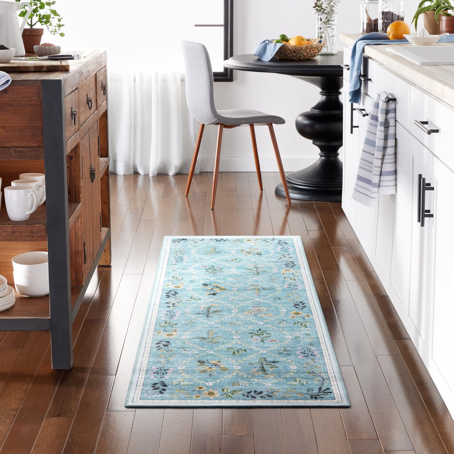 EVERWASH Haven Floral Trellis Machine Washable Area Rug with Airflo Technology for Easy Clean, Ultra-Soft Non-Slip Rug with Built-in Pad, Pet, Family & Allergy Friendly, Blue, 2'6"x7'
