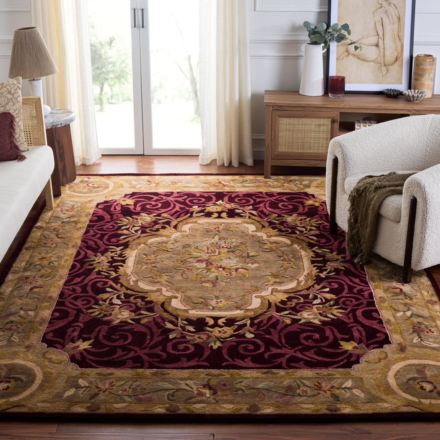 SAFAVIEH Empire Collection 7'6" x 9'6" Dark Red / Dark Beige EM414A Handmade Traditional European Premium Wool Area Rug