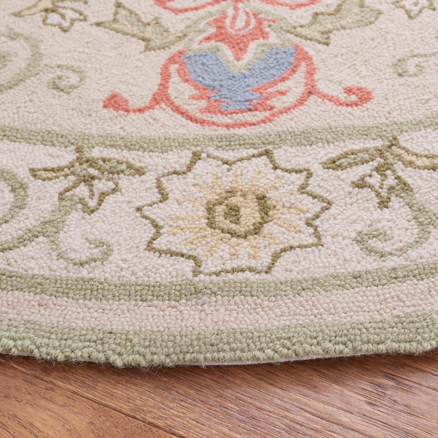 SAFAVIEH Chelsea Collection Area Rug - 7'6" x 9'6" Oval, Beige & Green, Hand-Hooked French Country Wool, Ideal for High Traffic Areas in Living Room, Bedroom (HK330A)