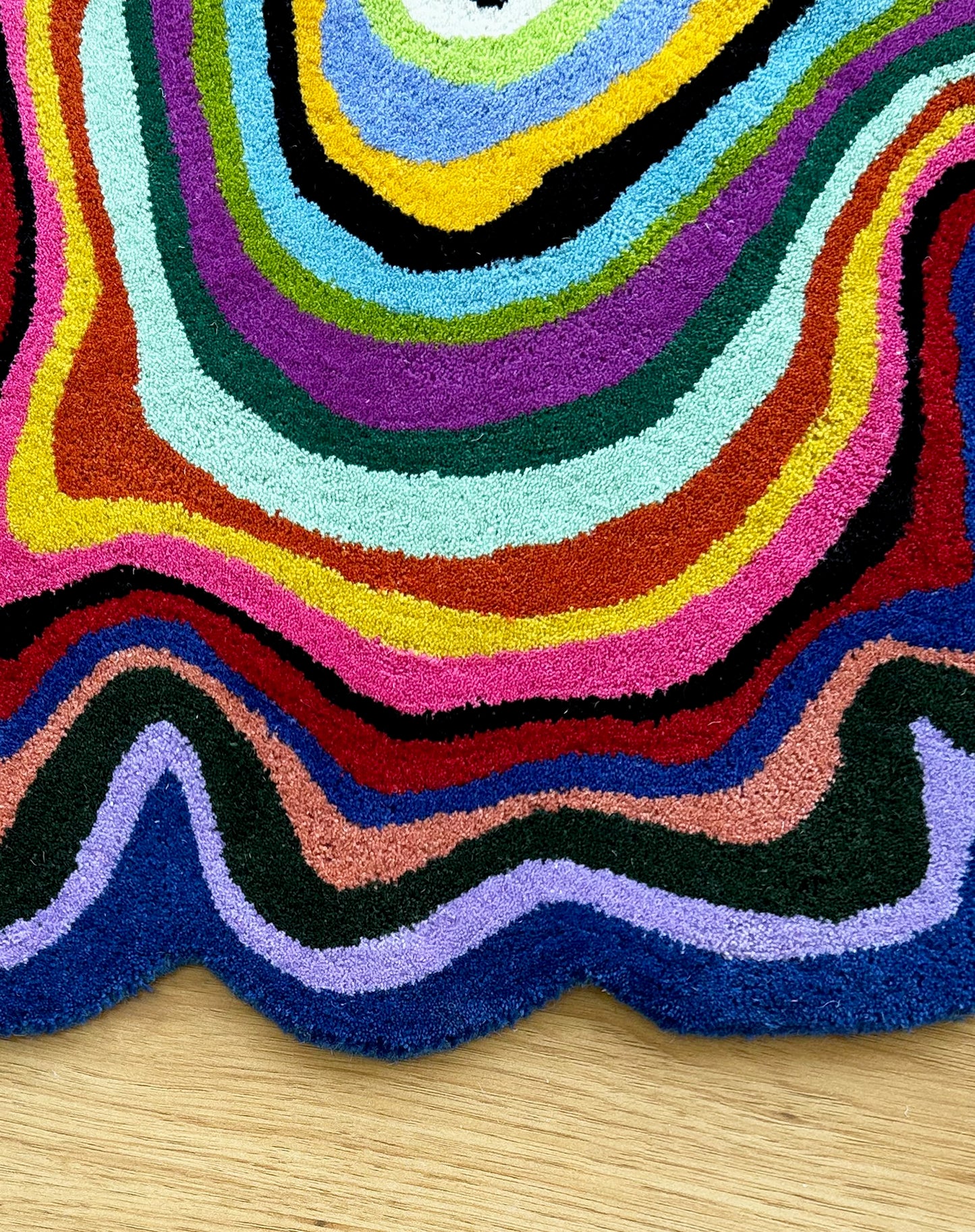 RUGORIA Handmade Irregular Shape Wool Area Rug | Modern Colourful Abstract Wave Design with Throw Illusion Pattern Carpet for Living Room Bedroom Dining Room & Home Decor (Multi B, 5x5 ft)