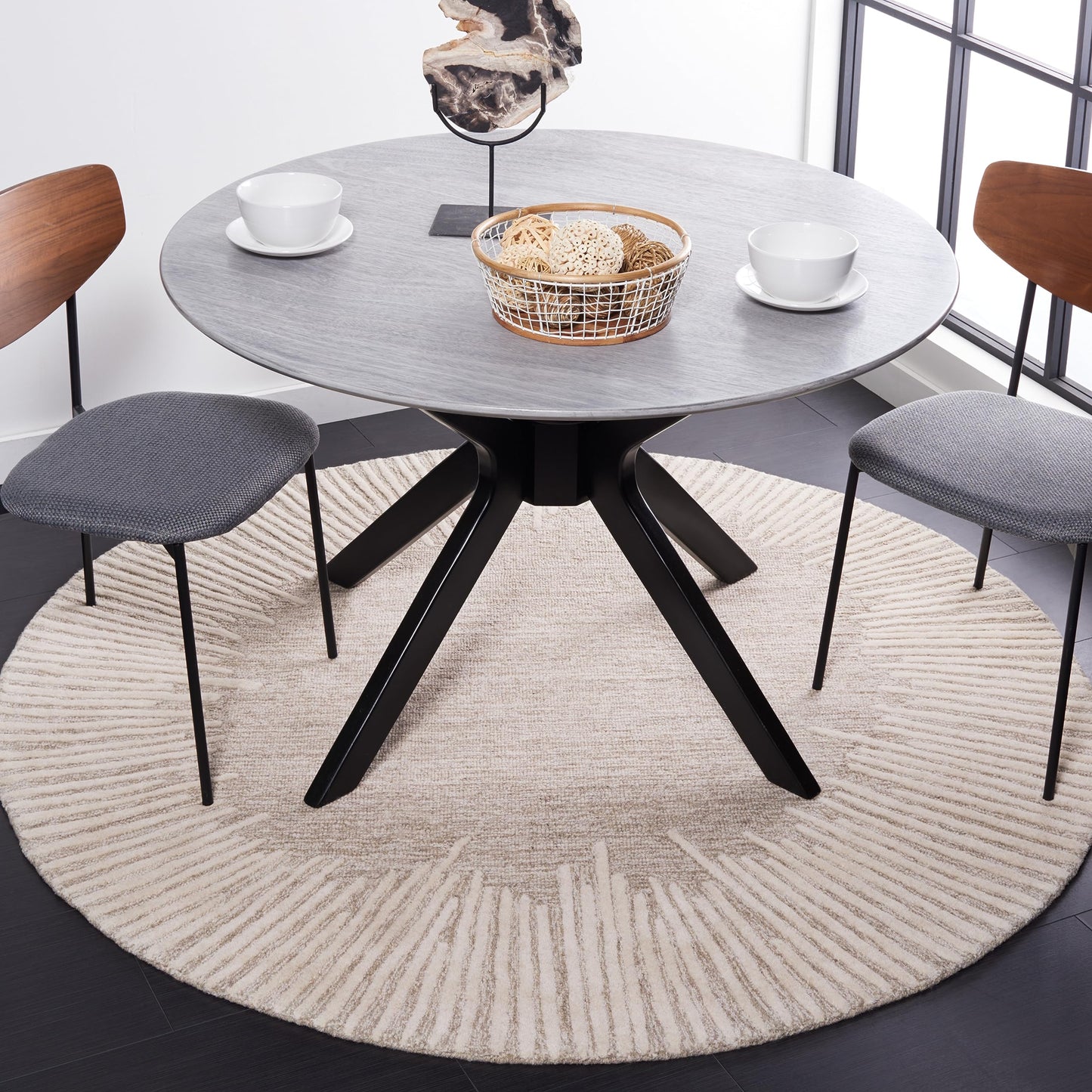 SAFAVIEH Abstract Collection Area Rug - 6' Round, Natural & Ivory, Handmade Wool, Ideal for High Traffic Areas in Living Room, Bedroom (ABT478A)