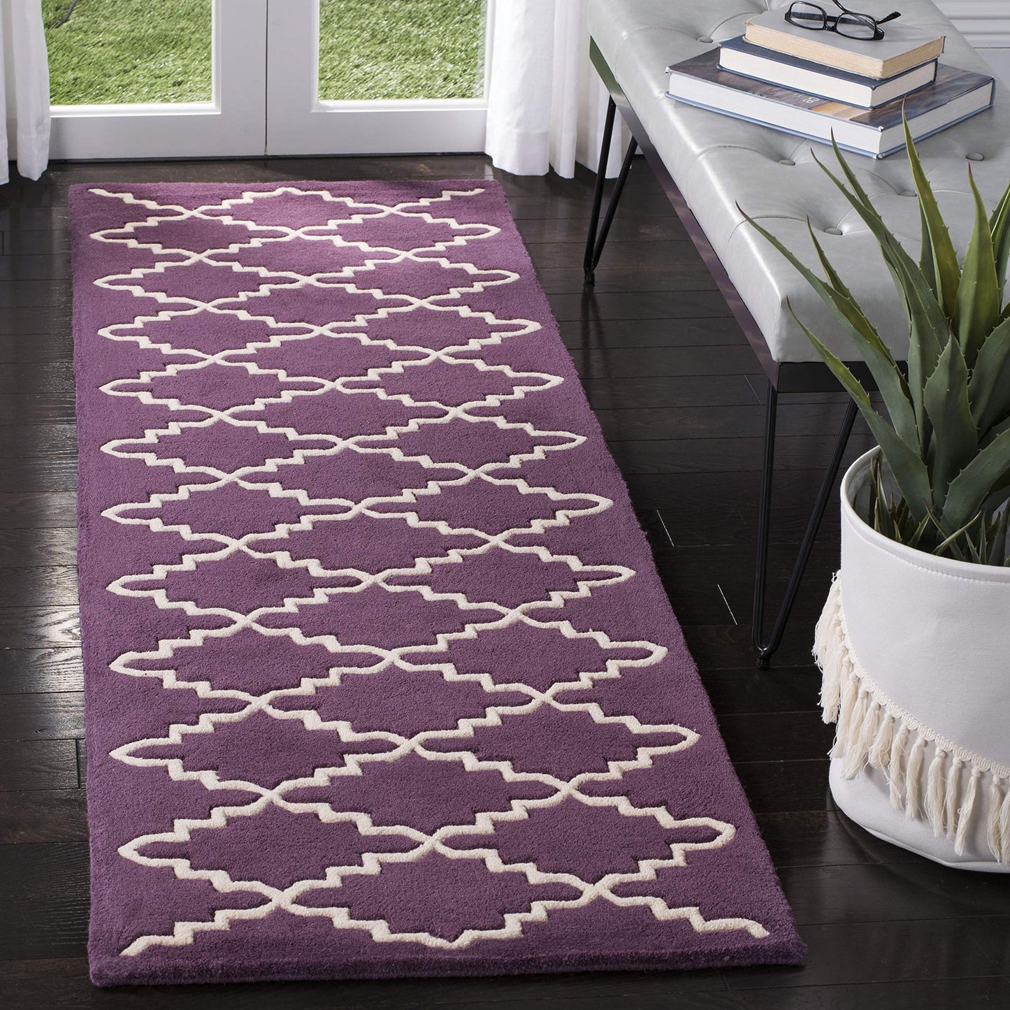 SAFAVIEH Chatham Collection 2'3" x 5' Purple / Ivory CHT721F Handmade Trellis Premium Wool Accent Rug