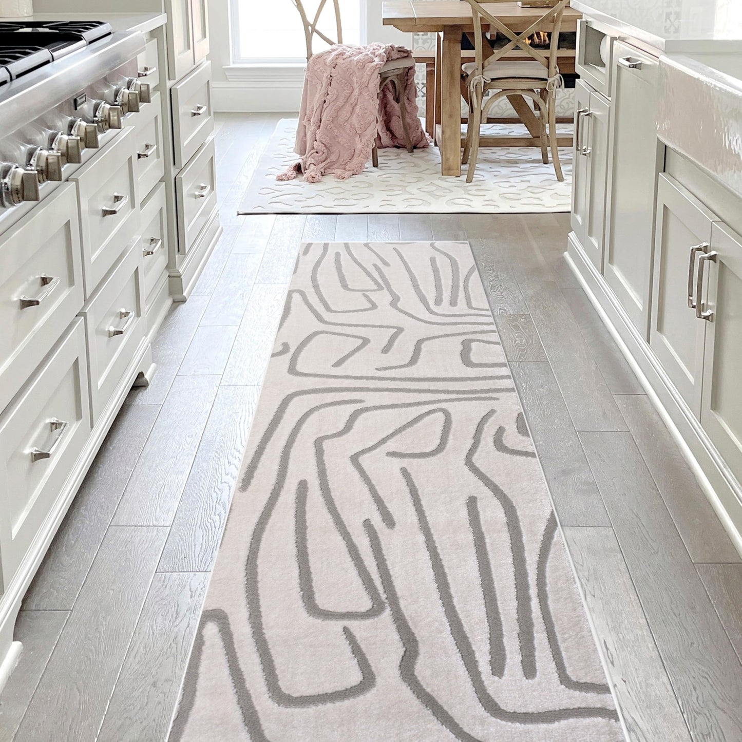 JONATHAN Y Graphic Lines High-Low Runner Rug 2X8 White/Light Gray, Alcina Modern Scandinavian for Living Room, Bedroom, Kitchen, Easy-Cleaning, High Traffic, Pet-Friendly, Non-Shedding SND102C-28