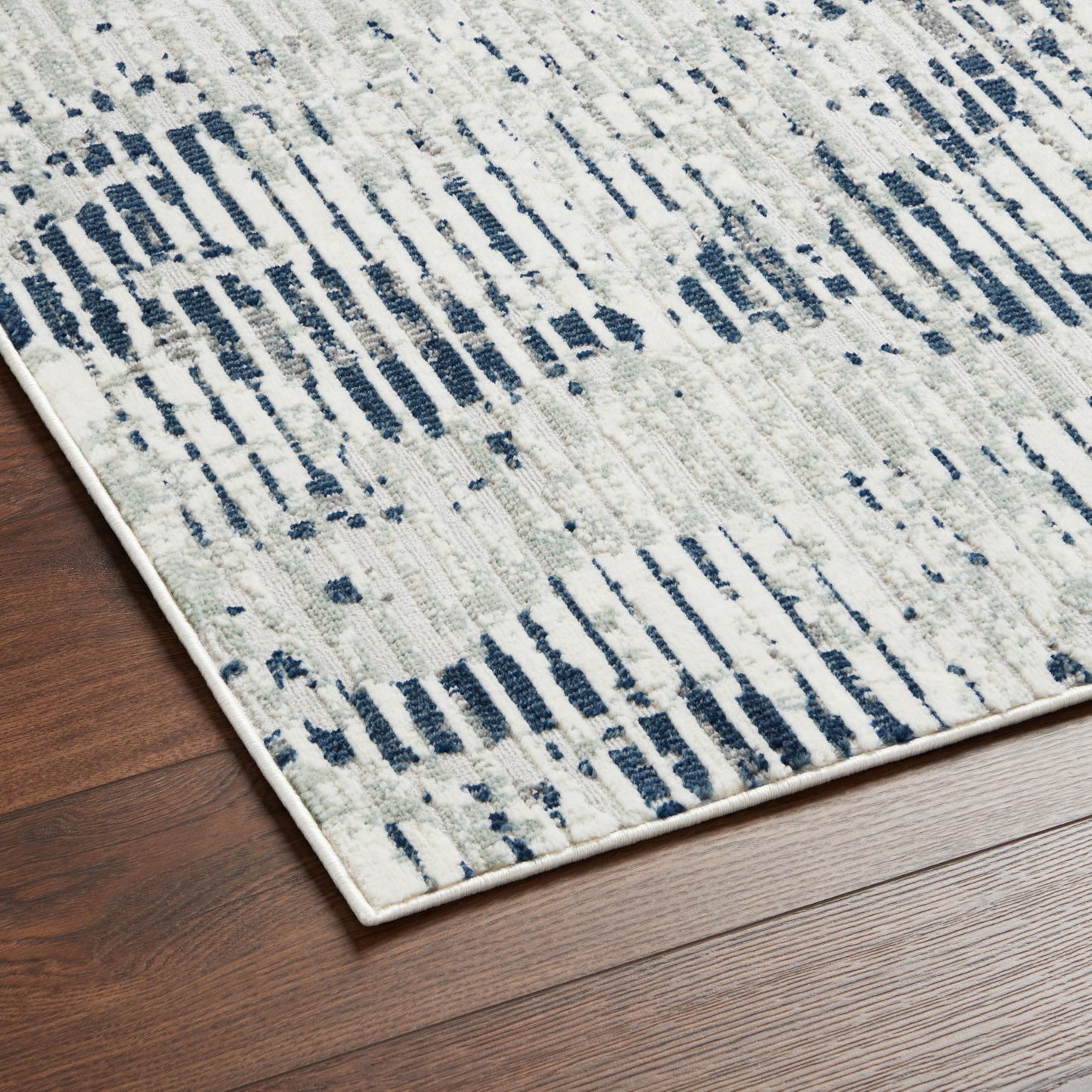 Nicole Miller NEW YORK Mirella Distressed Diamond Indoor Area Rug, Soft Textured Rug, Grey/Blue, 5'2"x7'2"