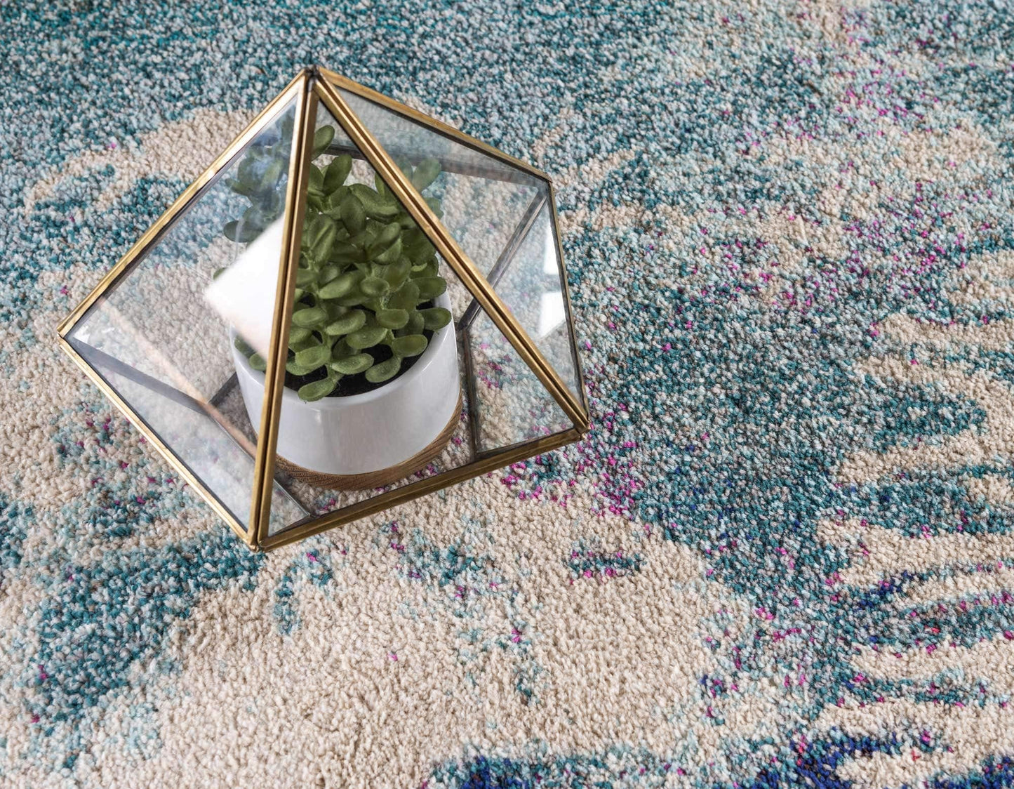 Unique Loom Positano Collection Coastal Modern Coral Lobster Shells Light Blue Area Rug (5' x 8')