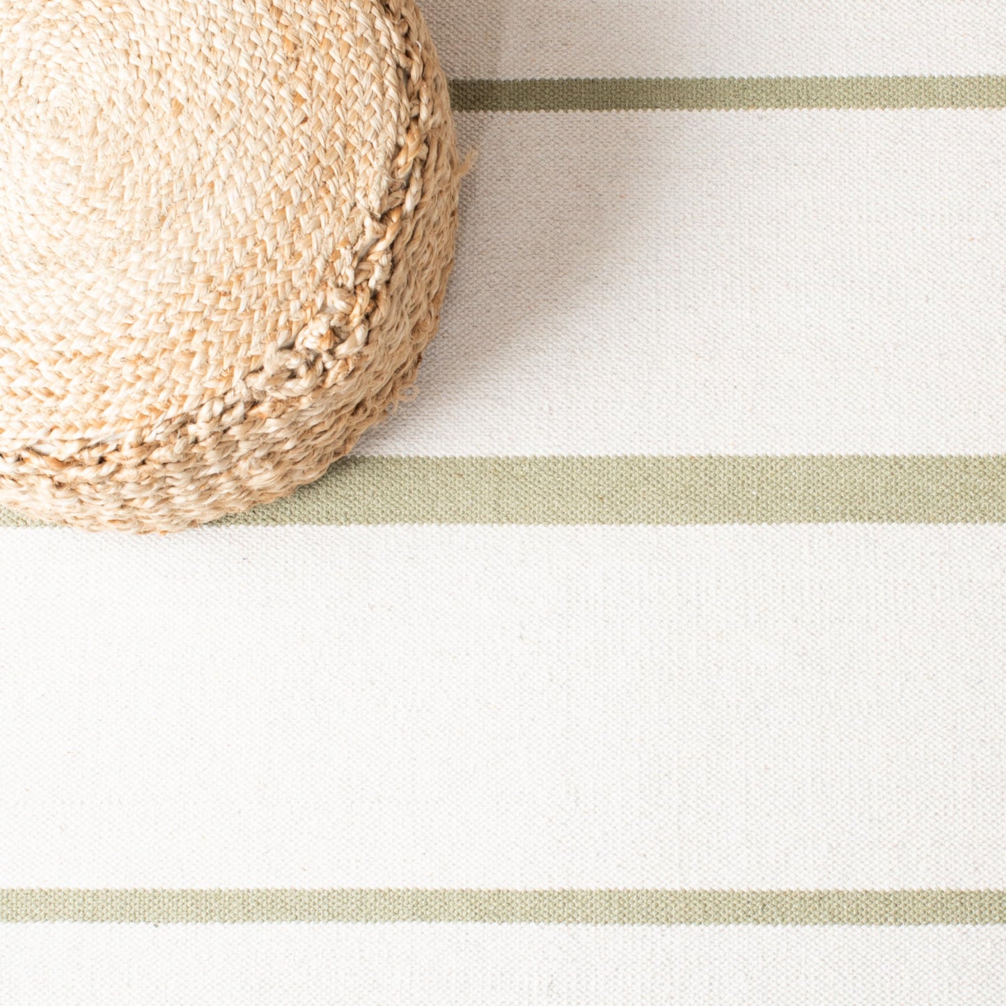 SAFAVIEH Montauk Collection Accent Rug - 4' x 6', Light Green & Ivory, Handmade Flat Weave Boho Farmhouse Cotton Modern Stripe, Ideal for High Traffic Areas in Entryway, Living Room, Bedroom (MTK311J)