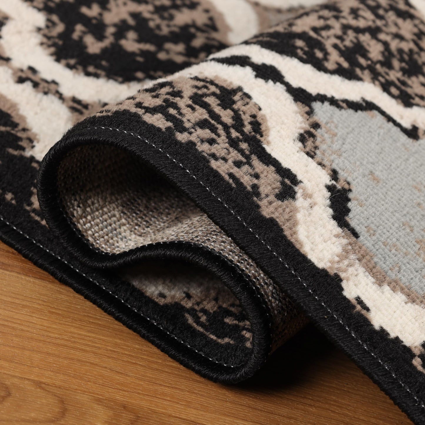 Superior Modern Indoor Area Rug, Non Slip Rug, 4'x6', A Chocolate