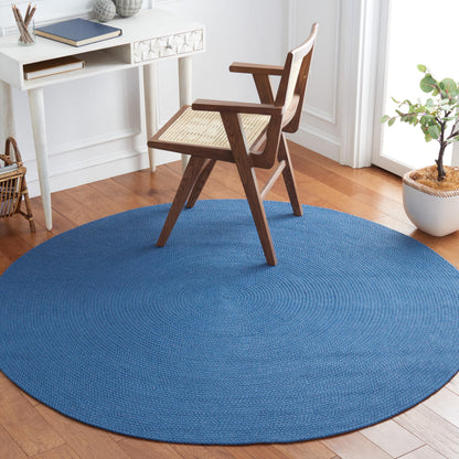 SAFAVIEH Braided Collection Area Rug - 3' Round, Blue, Handmade Country Farmhouse, Ideal for High Traffic Areas in Living Room, Bedroom (BRD403M)