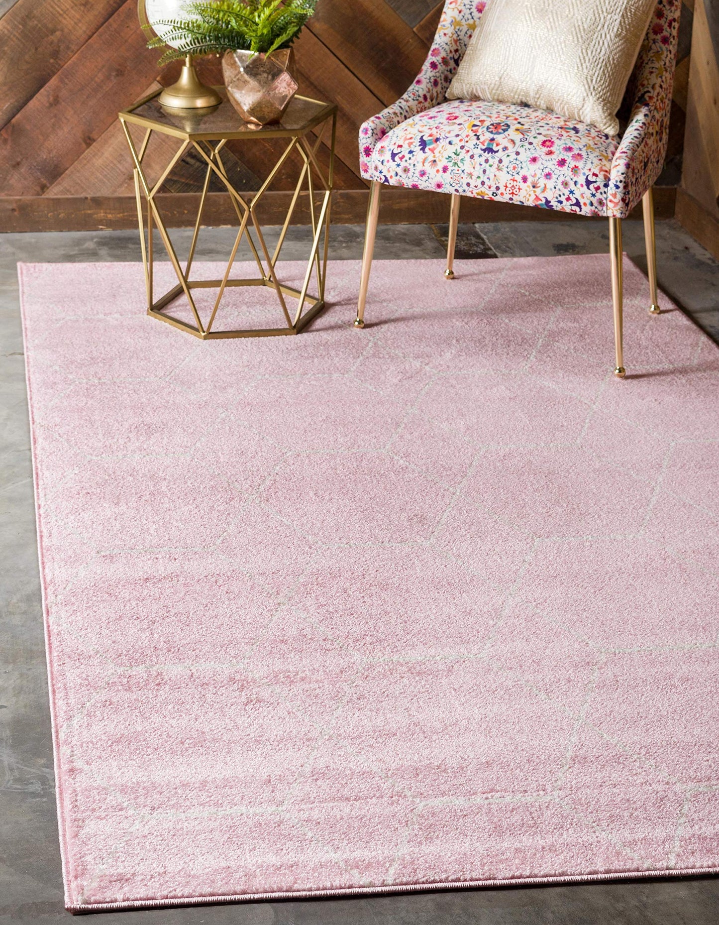Unique Loom Trellis Frieze Collection Area Rug - Geometric (4' 1" x 6' 1", Light Pink/ Ivory)