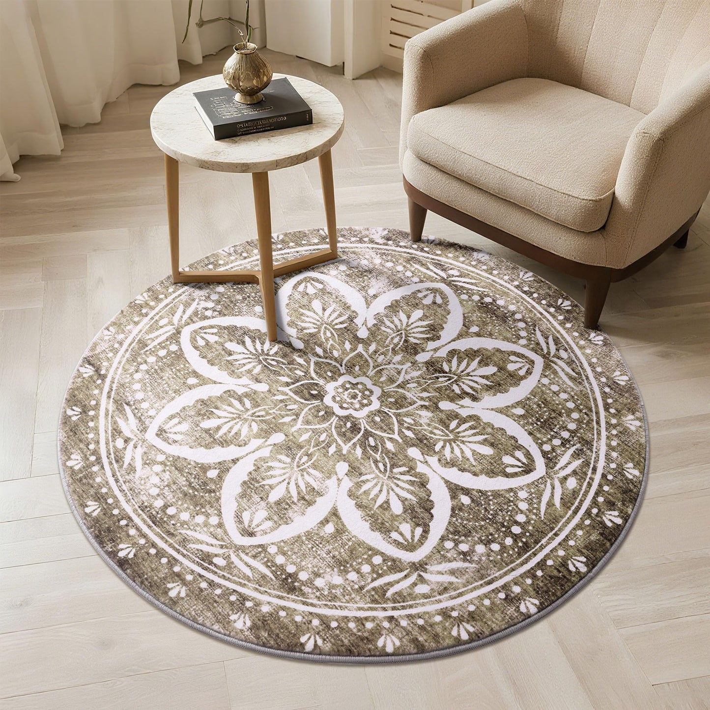 Carvapet Round Rugs Vintage Circle Rug - Washable Non Slip Rubber Backing Foldable Low Pile for Living Room Bedroom, 4 ft Brown Rug