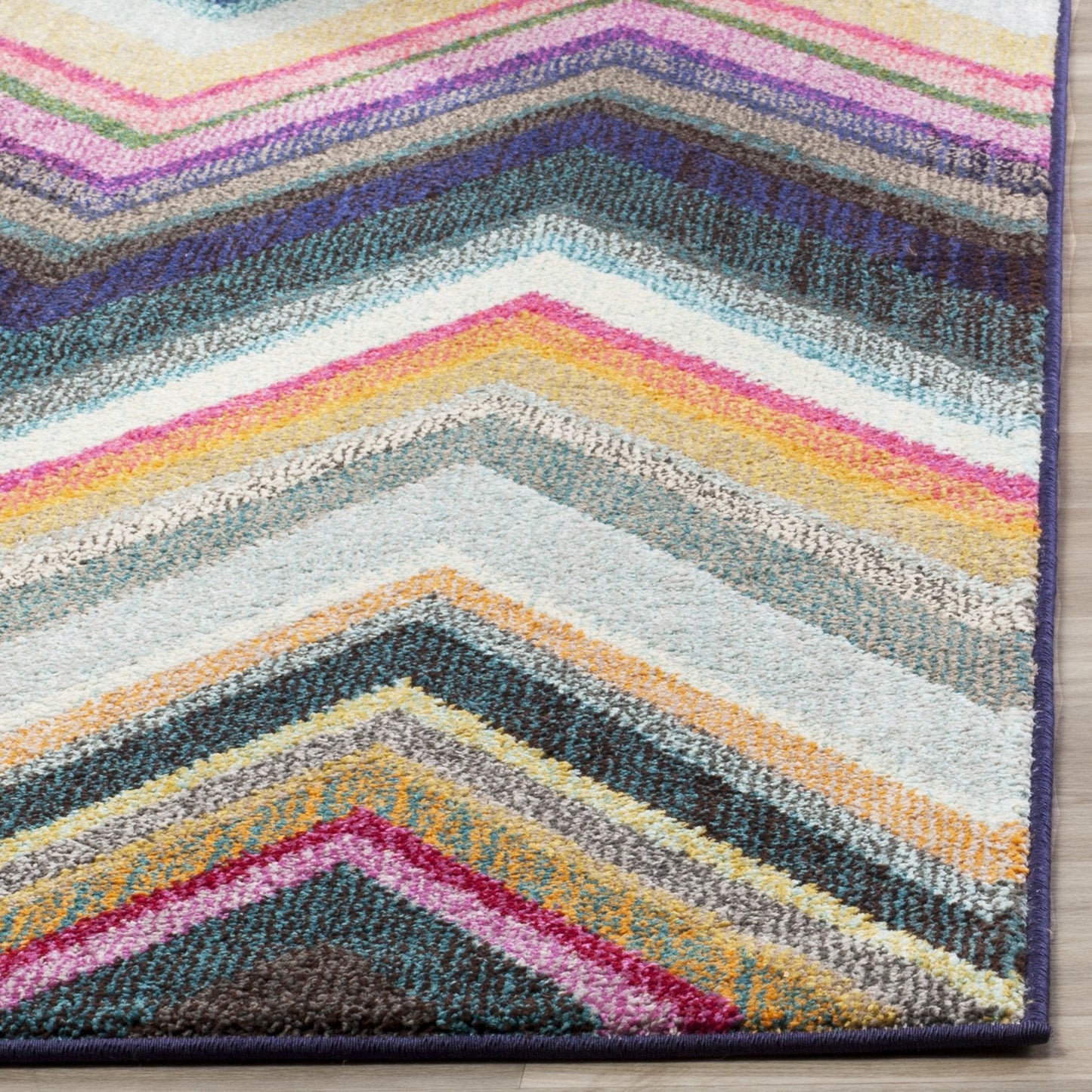 SAFAVIEH Monaco Collection Area Rug - 9' x 12', Multi, Boho Chevron Design, Non-Shedding & Easy Care, Ideal for High Traffic Areas in Living Room, Bedroom (MNC234F)