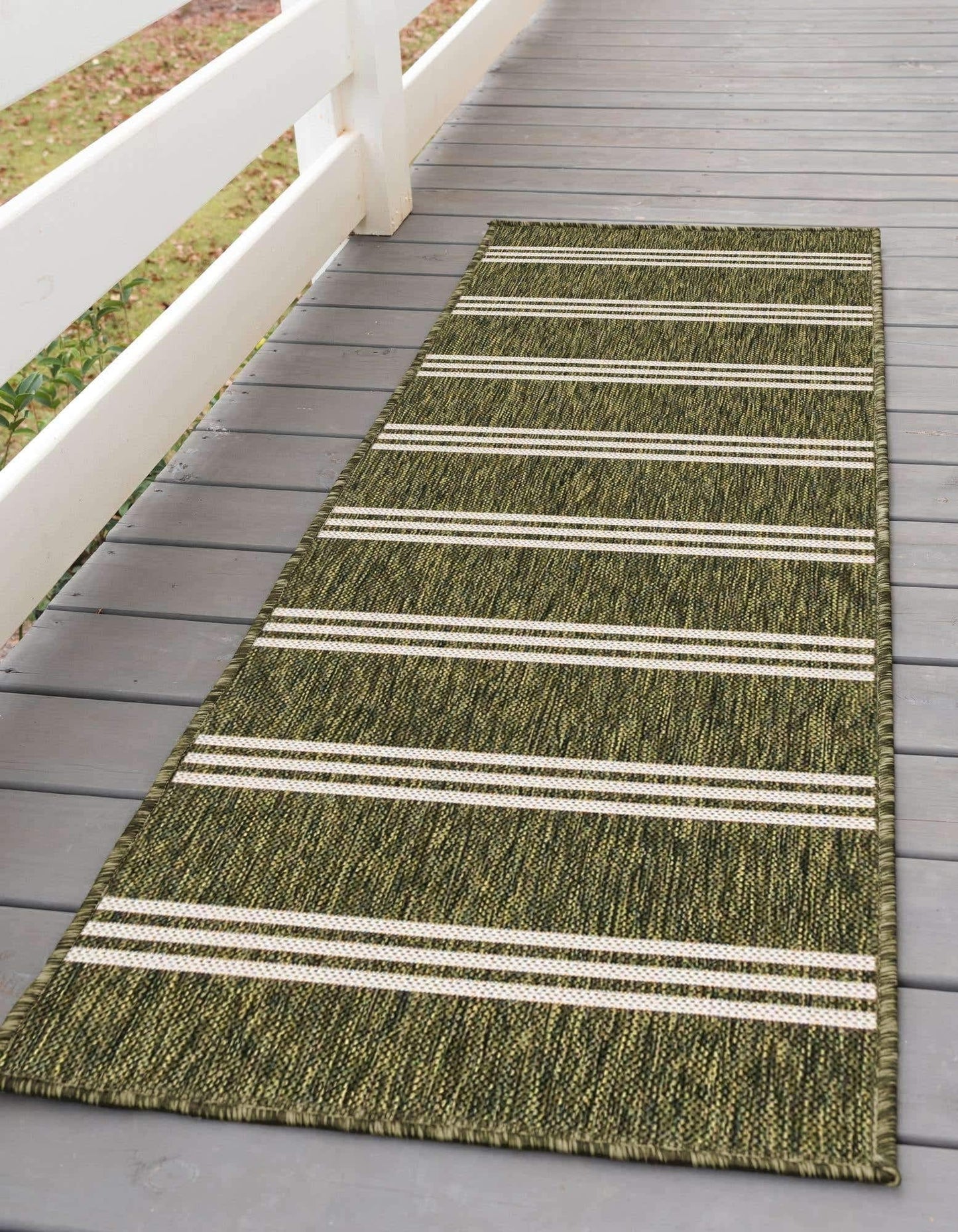 Unique Loom Outdoor Collection Area Rug - Anguilla (2' x 8' Runner, Green/ Ivory)