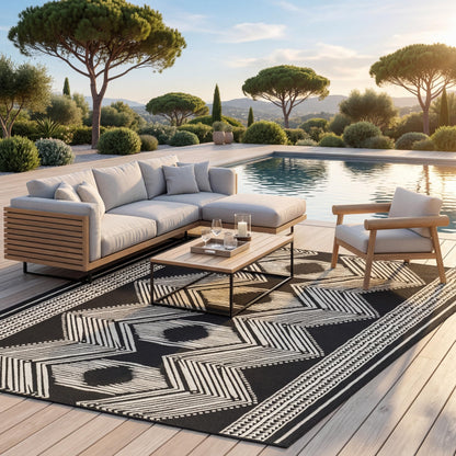 Nuloom Ranya Black/Ivory, 6'7" x 9', Tribal Geometric, Soft and Cozy, High Traffic, Stain Resistant, Easy Clean, Durable Area Rug for Indoor/Outdoor Patio, Deck, Porch, Garden, Courtyard