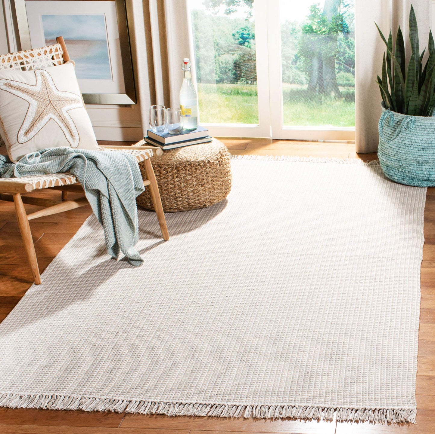 SAFAVIEH Montauk Collection Accent Rug - 3' x 5', Ivory & Grey, Handmade Flat Weave Boho Farmhouse Cotton Tassel Fringe, Ideal for High Traffic Areas in Entryway, Living Room, Bedroom (MTK340A)