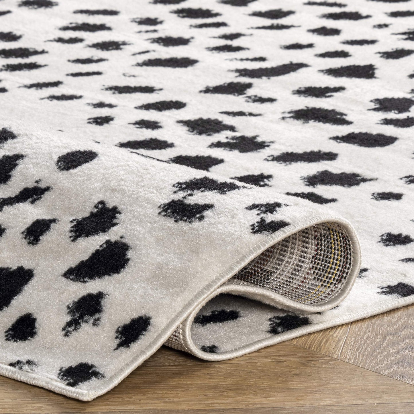 Nuloom Brooks Beige/Ivory, 4' x 6', Leopard Print, Soft and Cozy, High Traffic, Stain Resistant, Easy Clean, Durable Area Rug for Bedroom, Living Room, Dining Space, Den, Foyer, Entryway